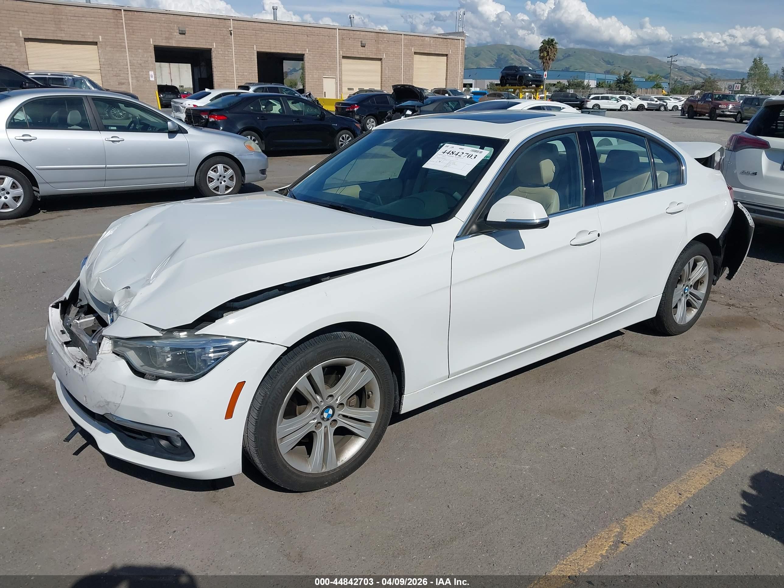 BMW 328I image 2