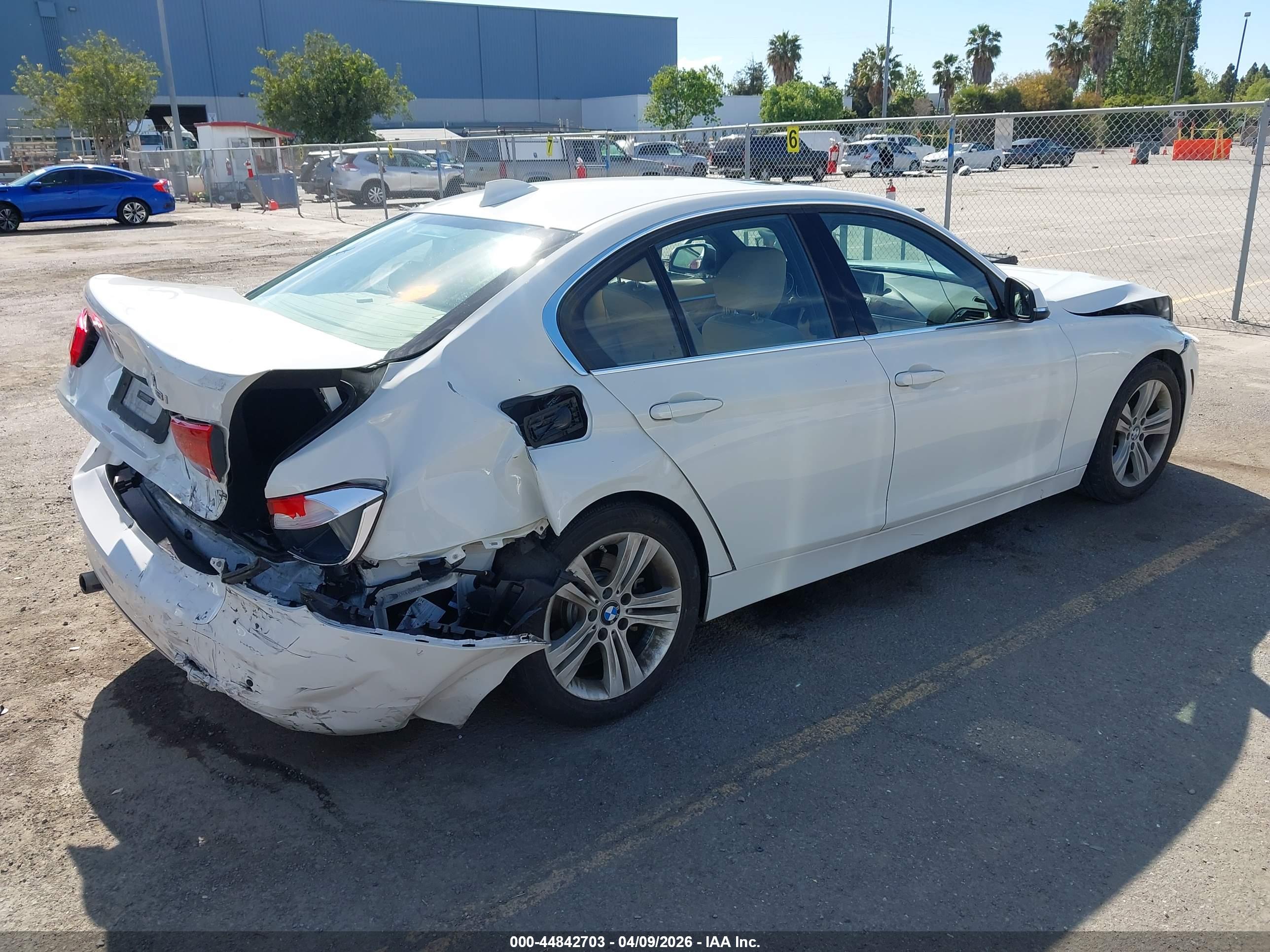 BMW 328I image 4
