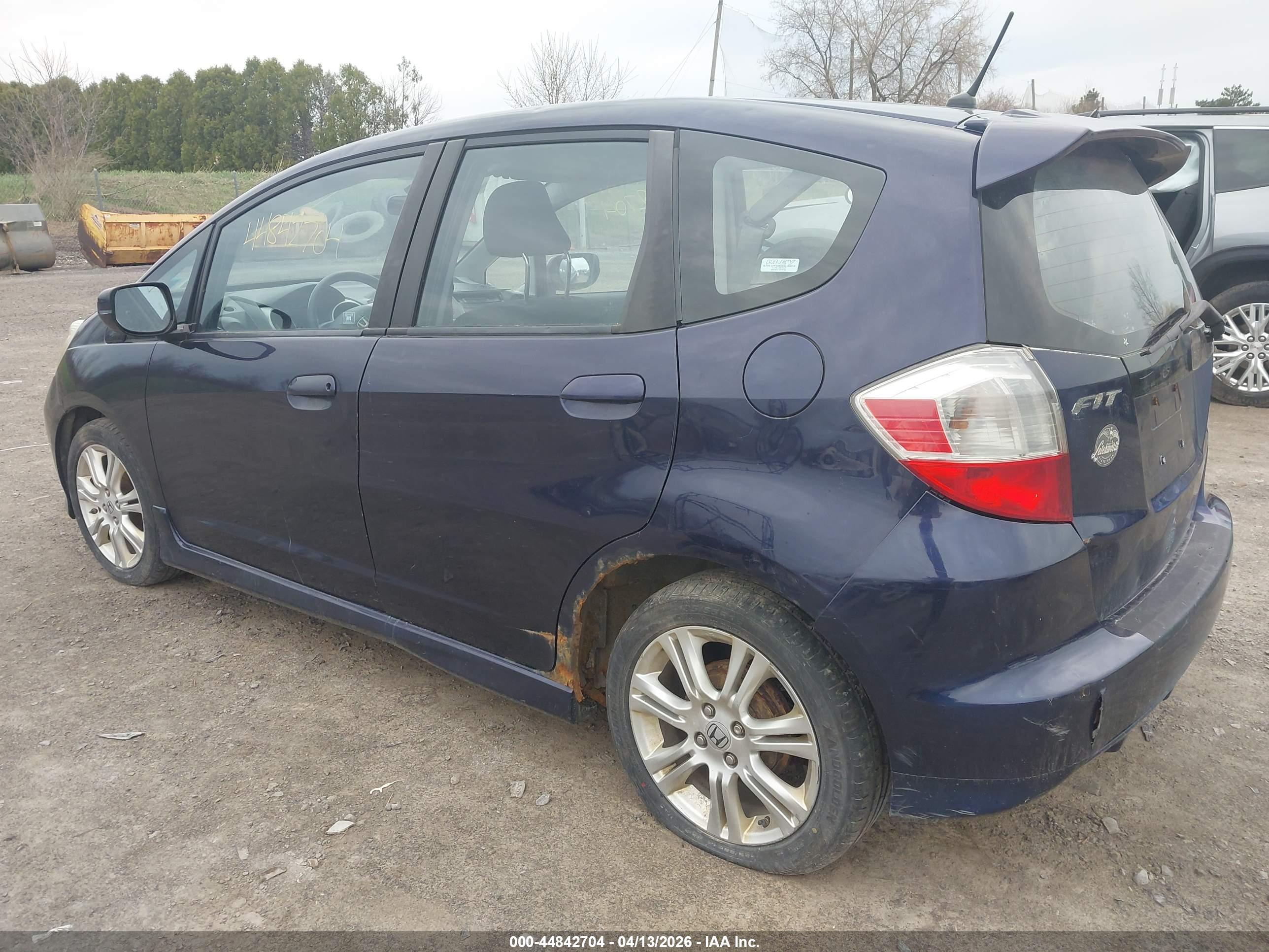 HONDA FIT image 3