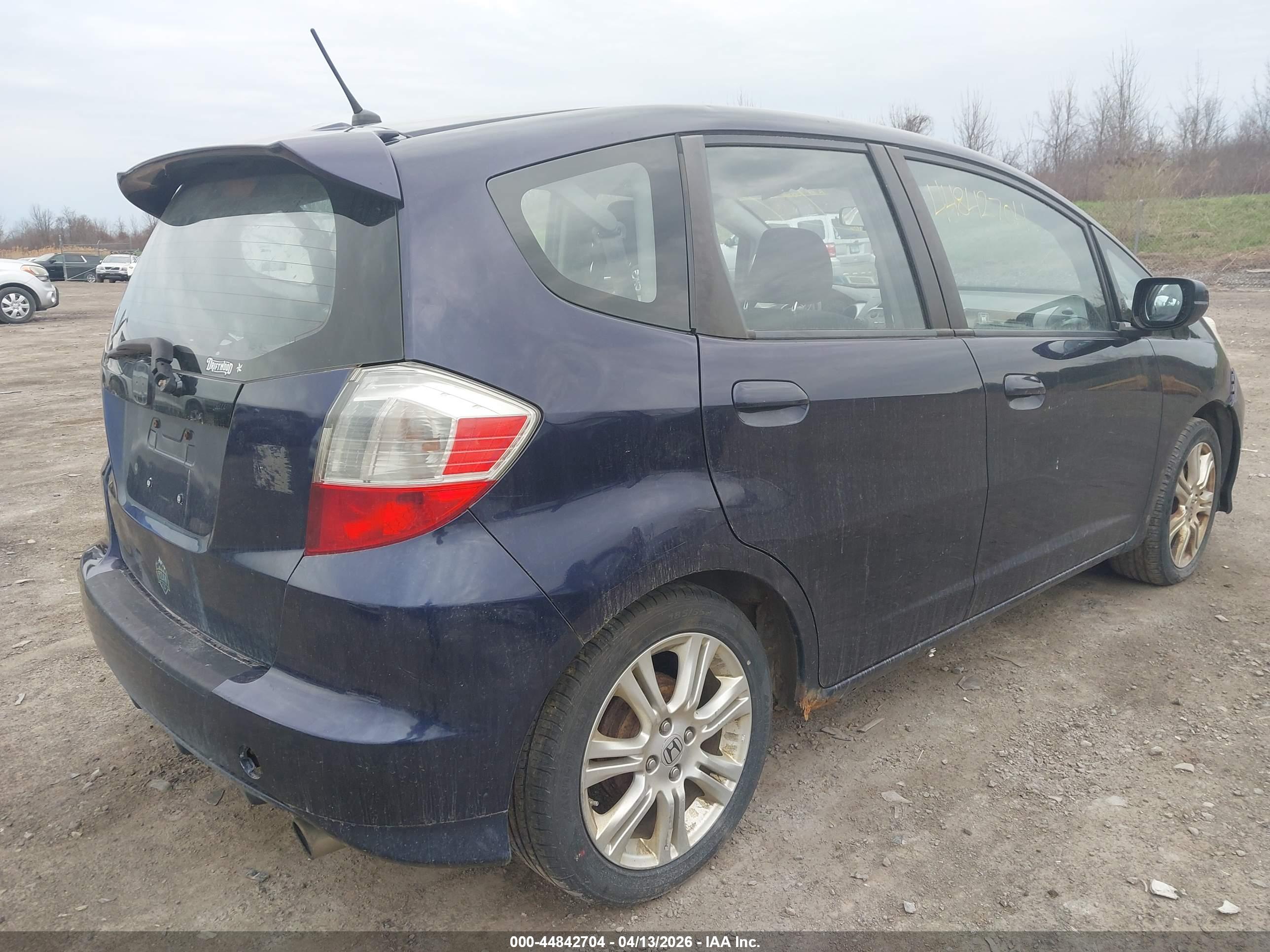 HONDA FIT image 4