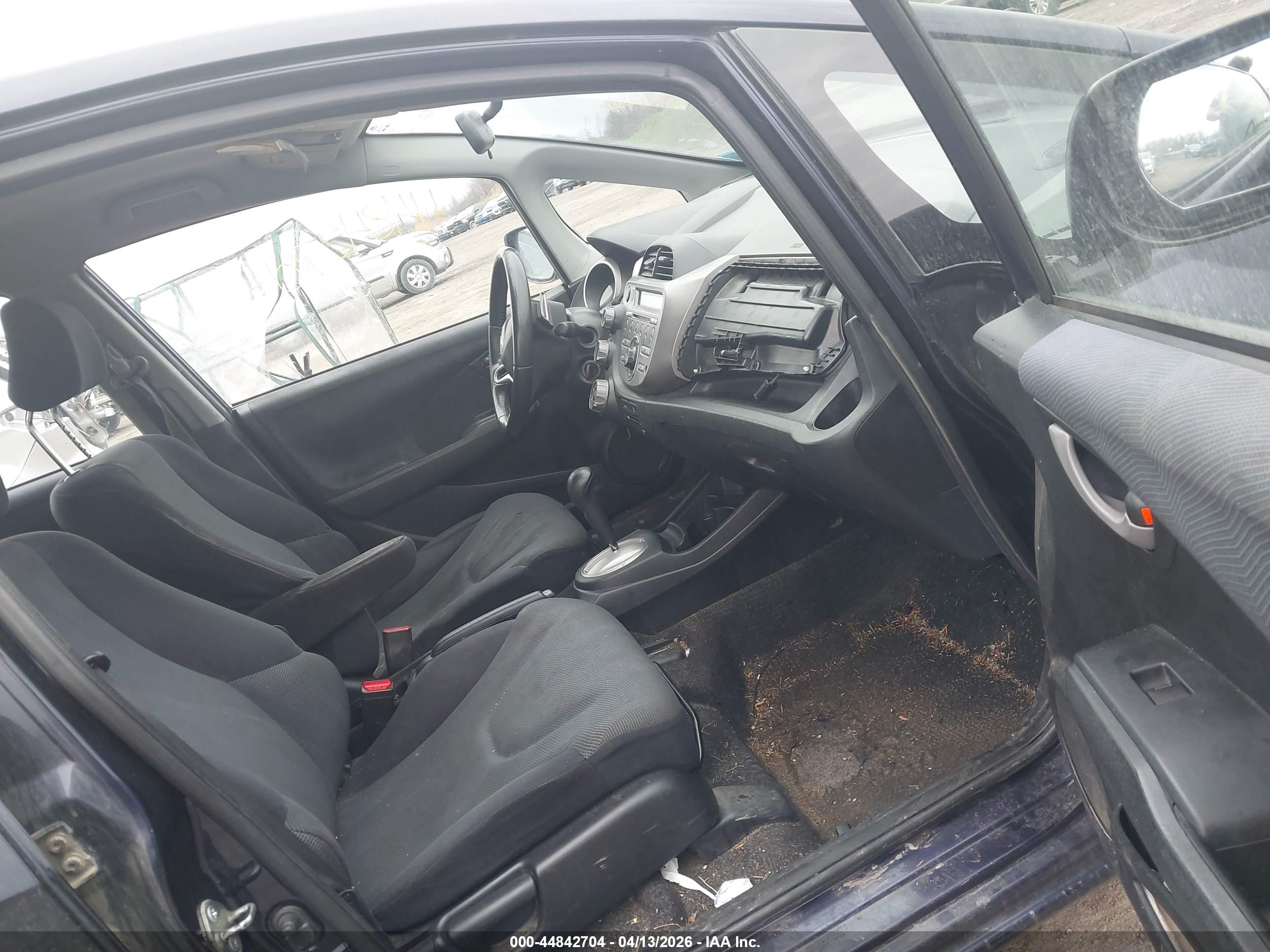 HONDA FIT image 5