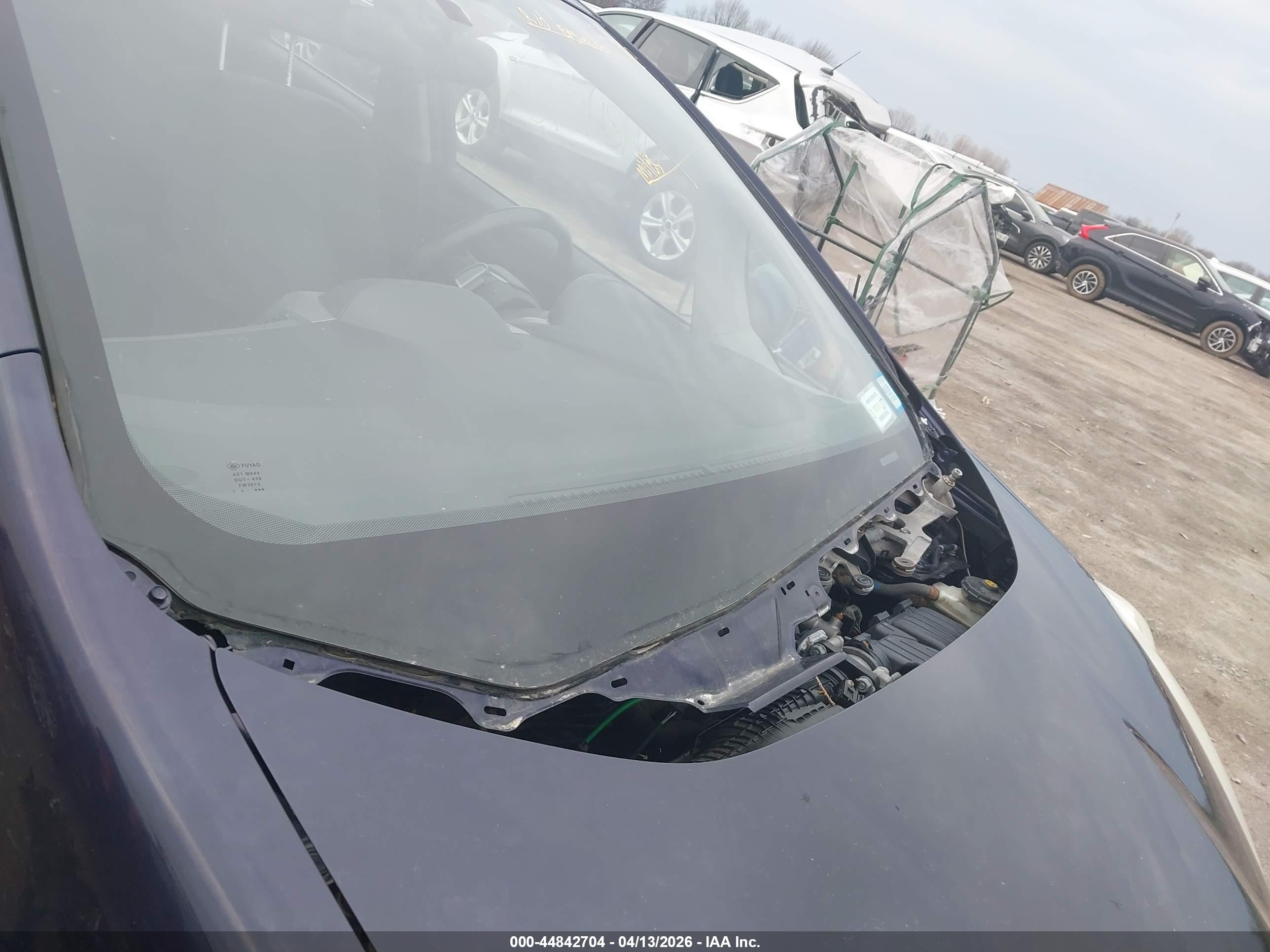 HONDA FIT image 6