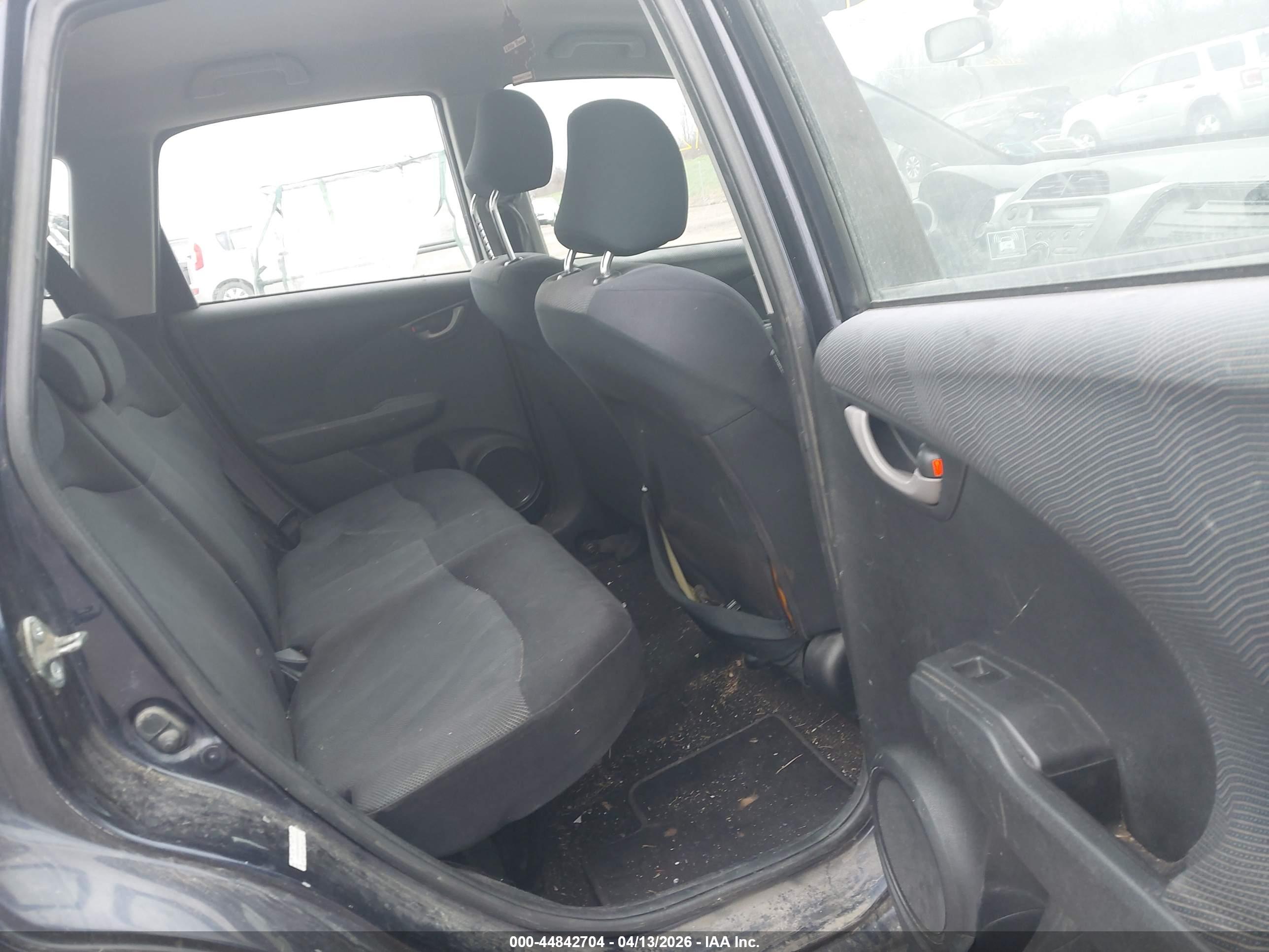 HONDA FIT image 8
