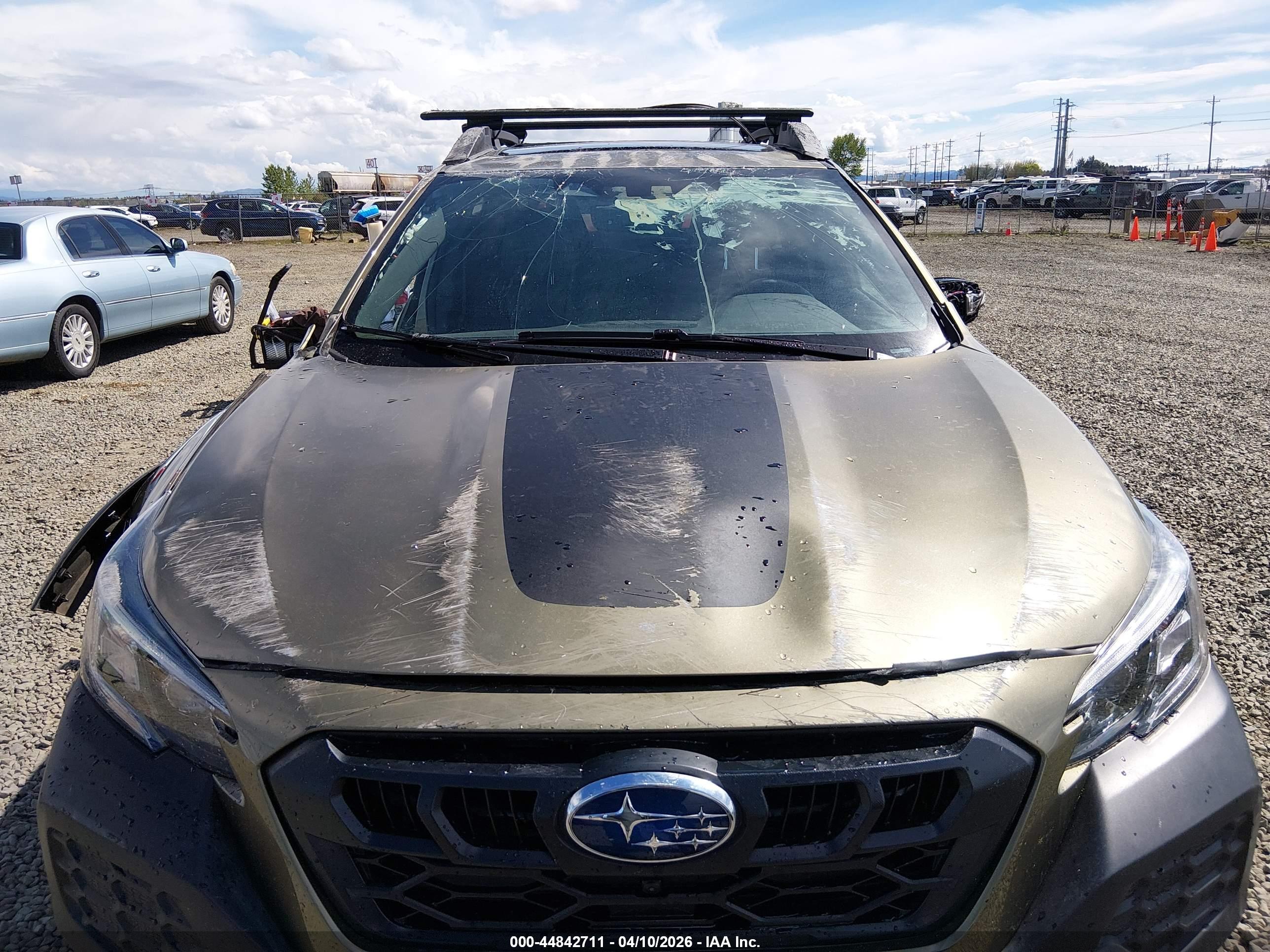 SUBARU OUTBACK image 6
