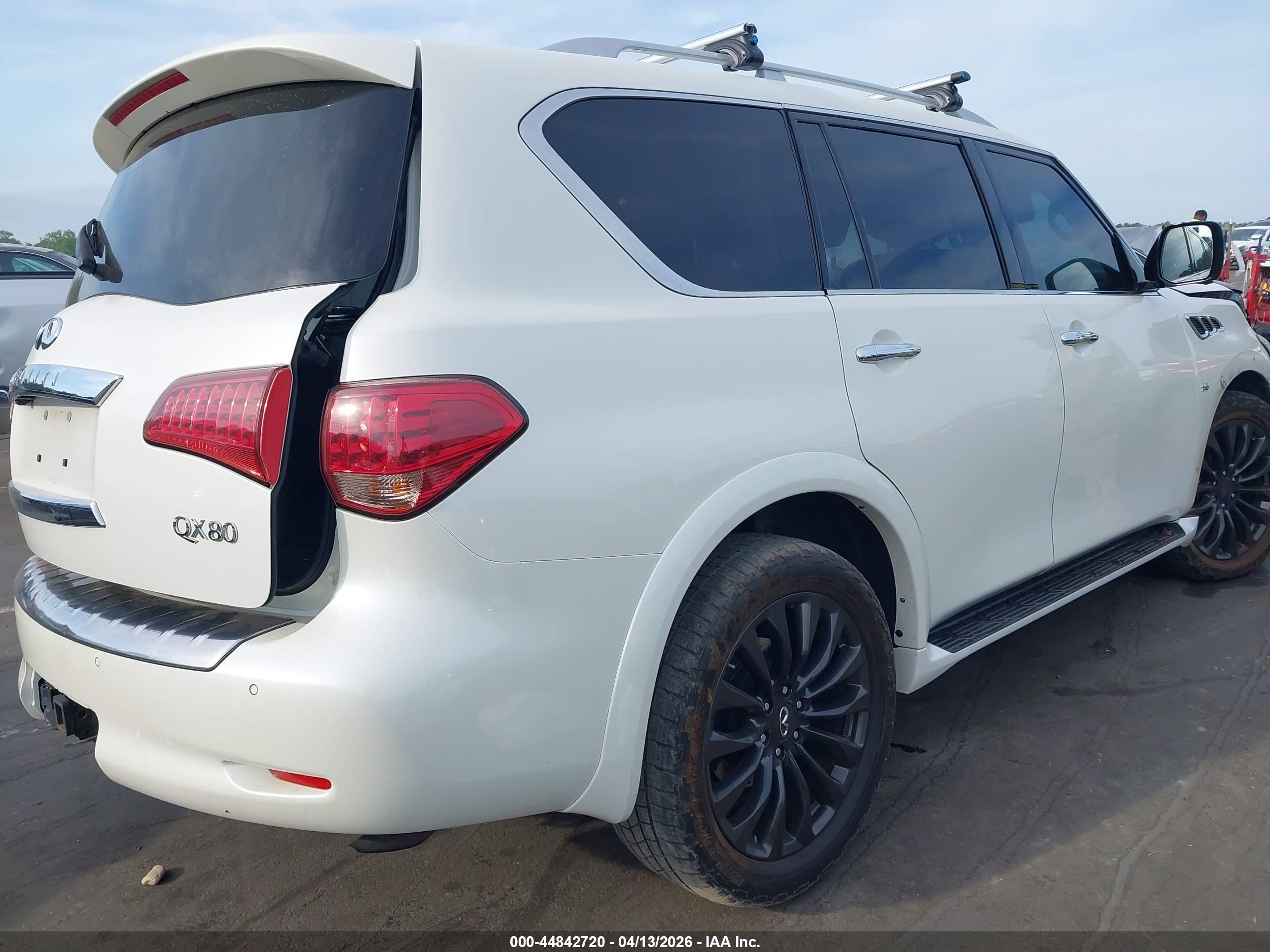 INFINITI QX80 image 4