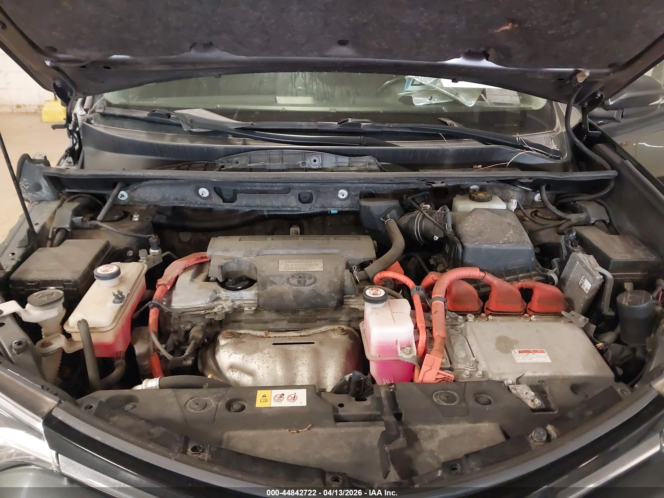 TOYOTA RAV4 image 10
