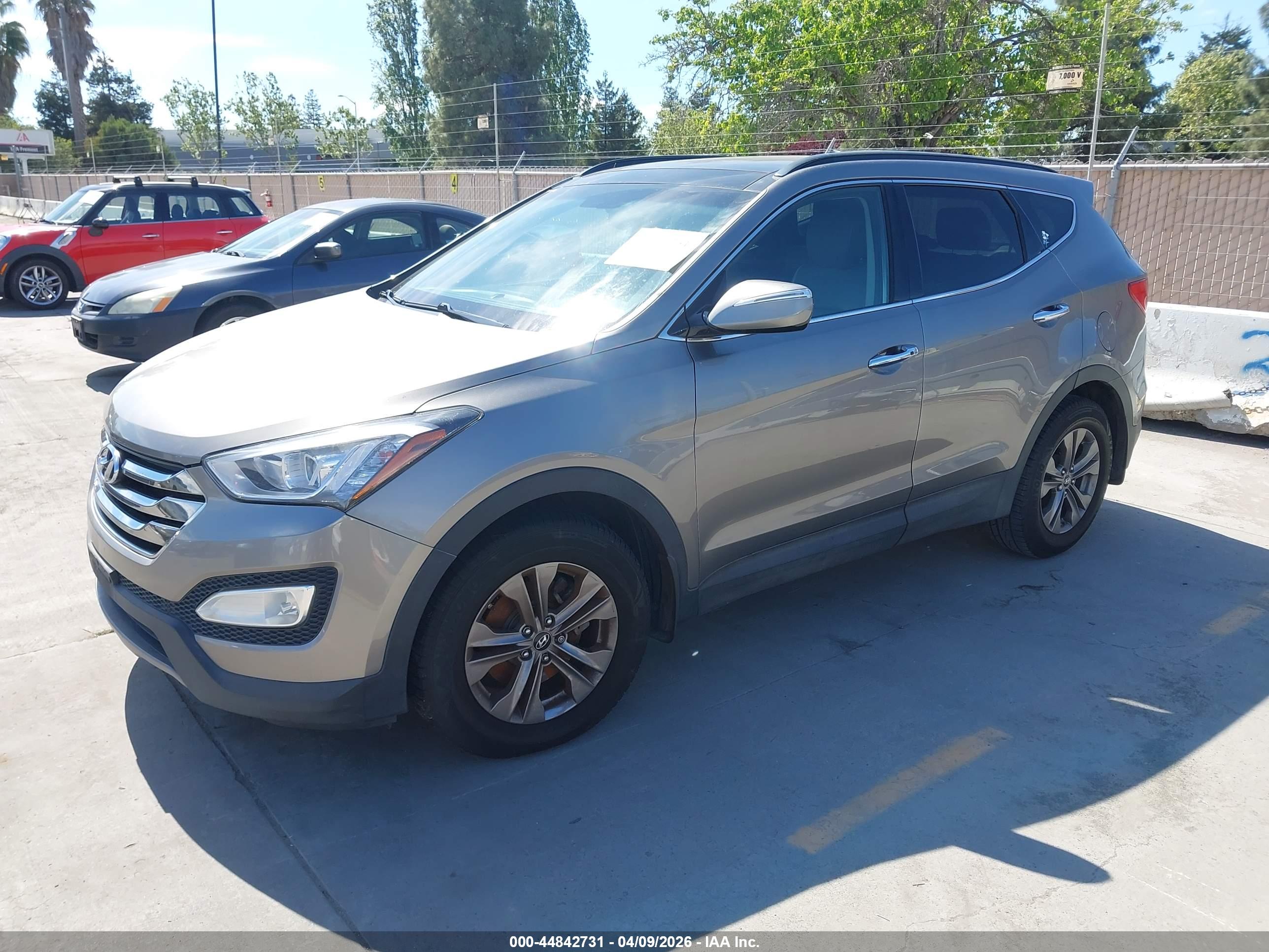 HYUNDAI SANTA image 2