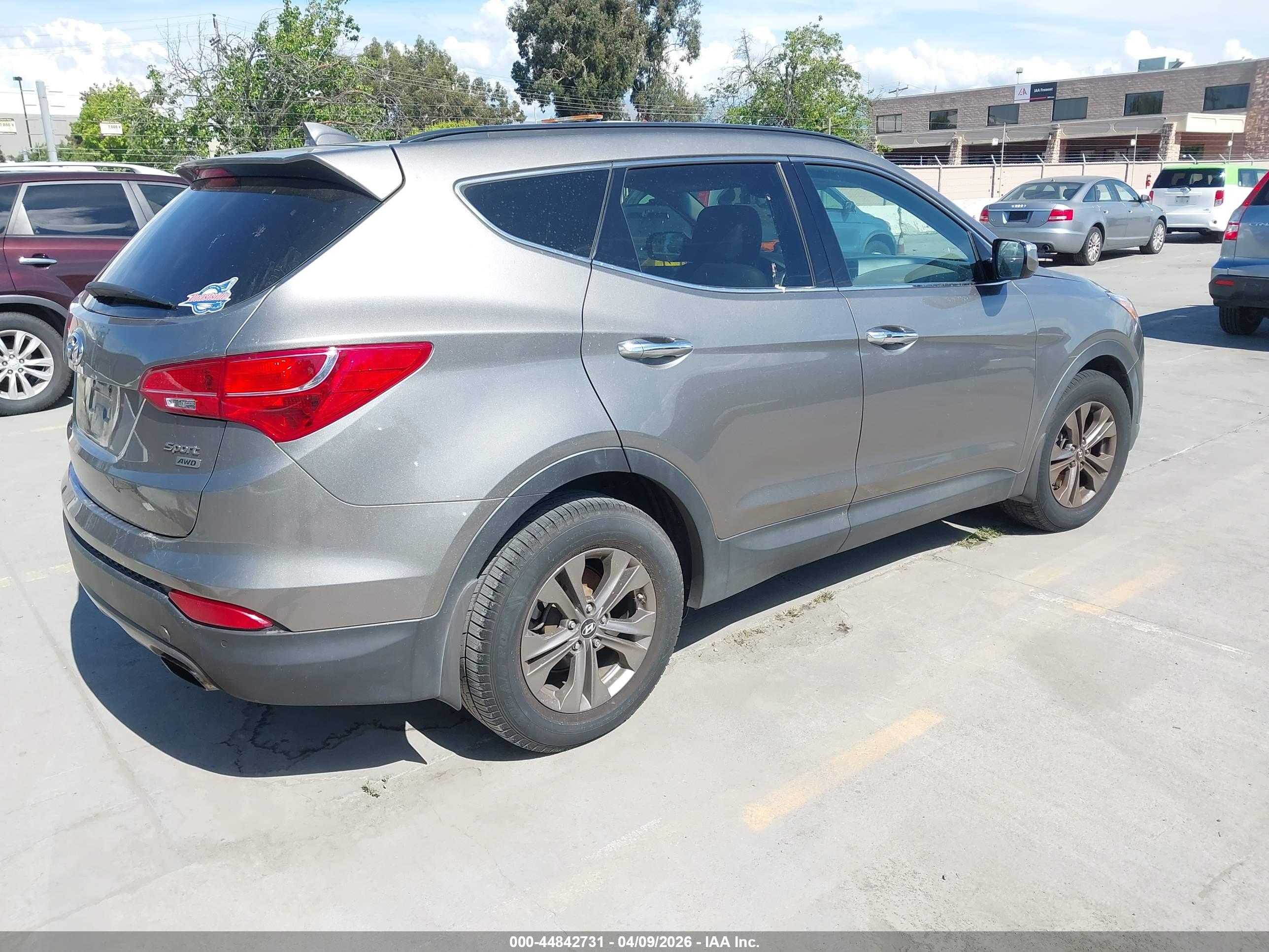 HYUNDAI SANTA image 4