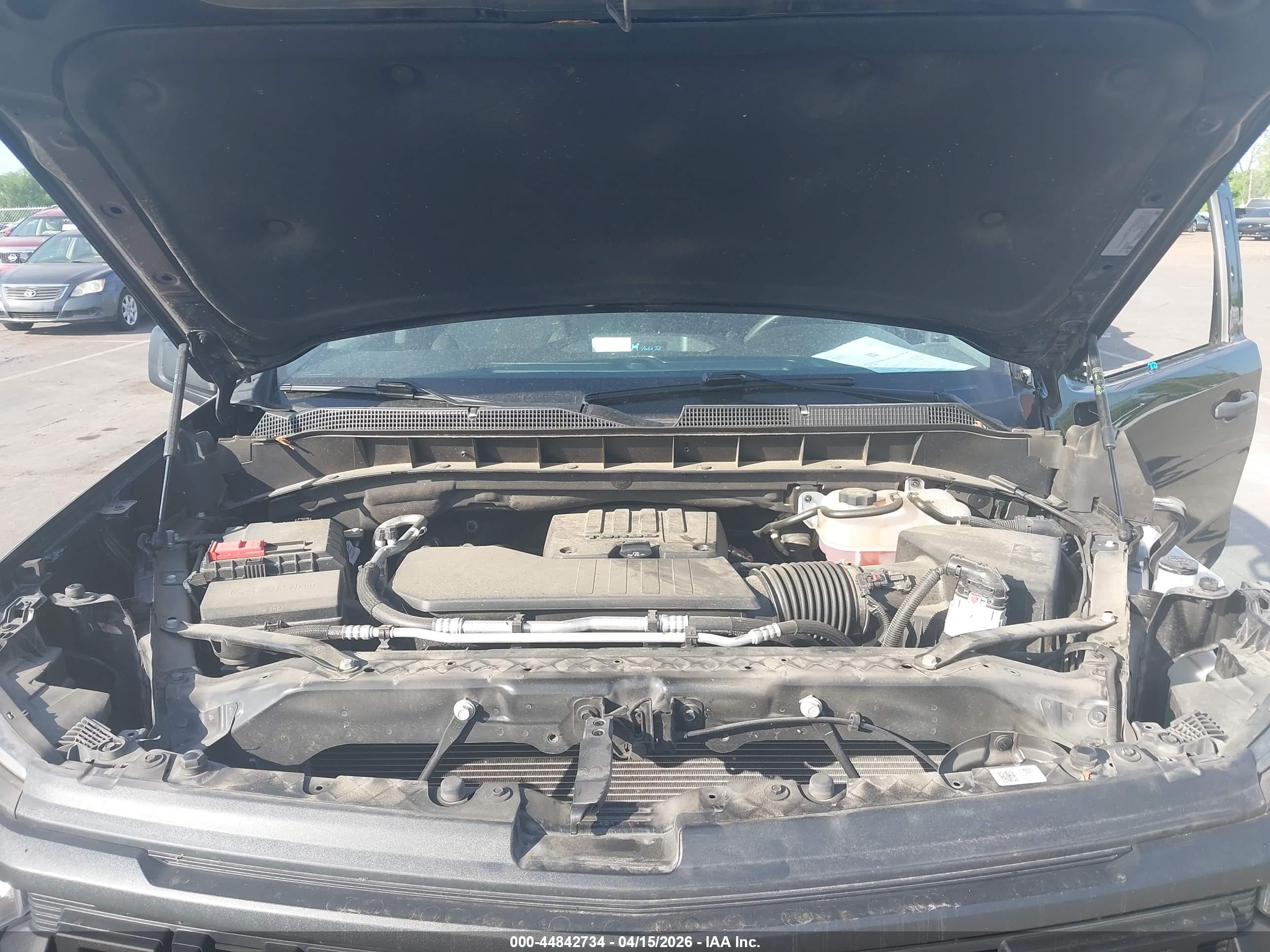 CHEVROLET SILVERADO image 10