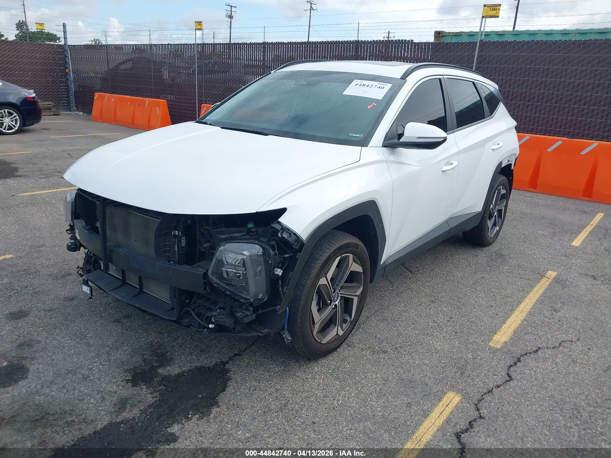 HYUNDAI TUCSON image 2
