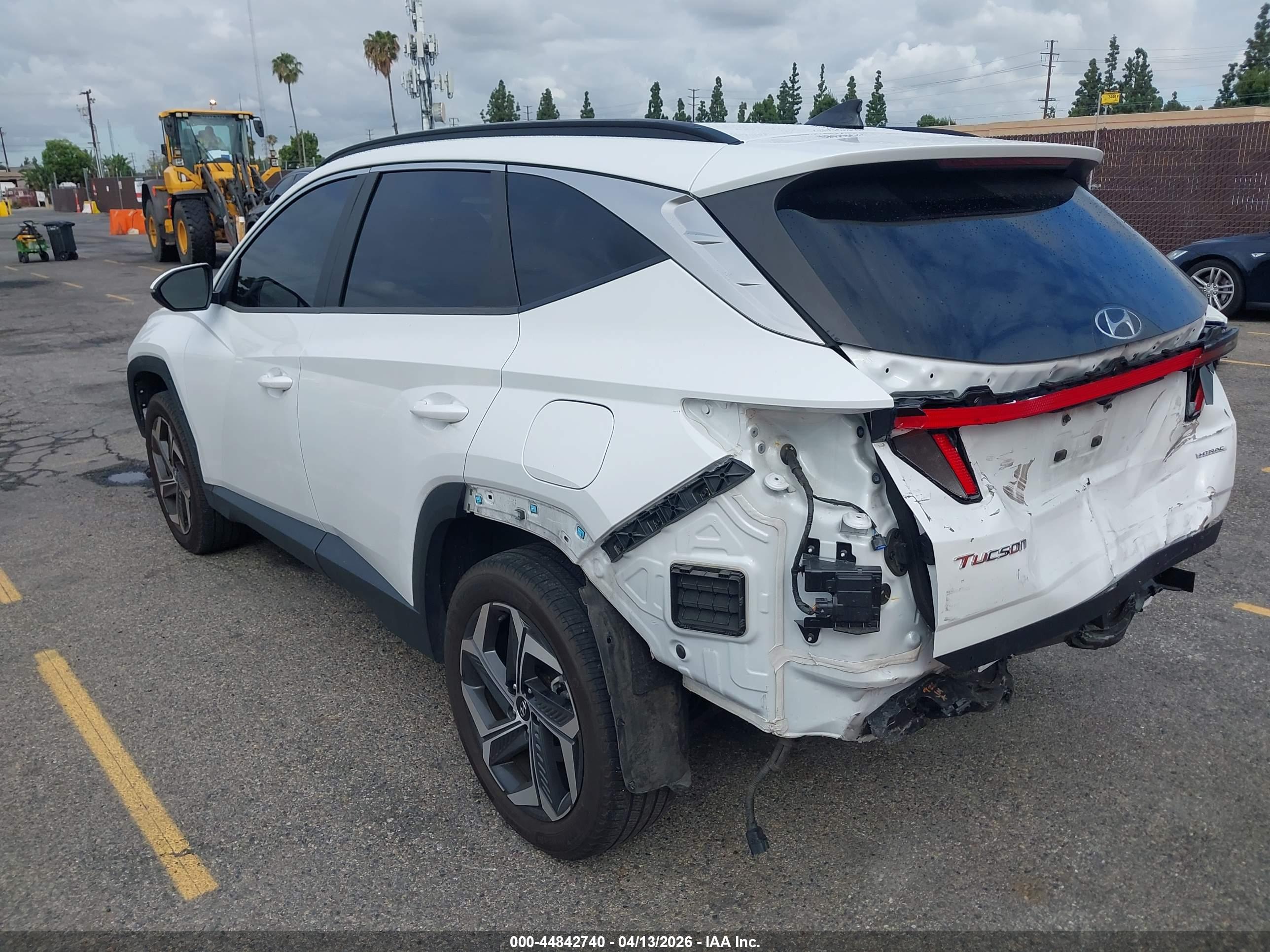 HYUNDAI TUCSON image 3