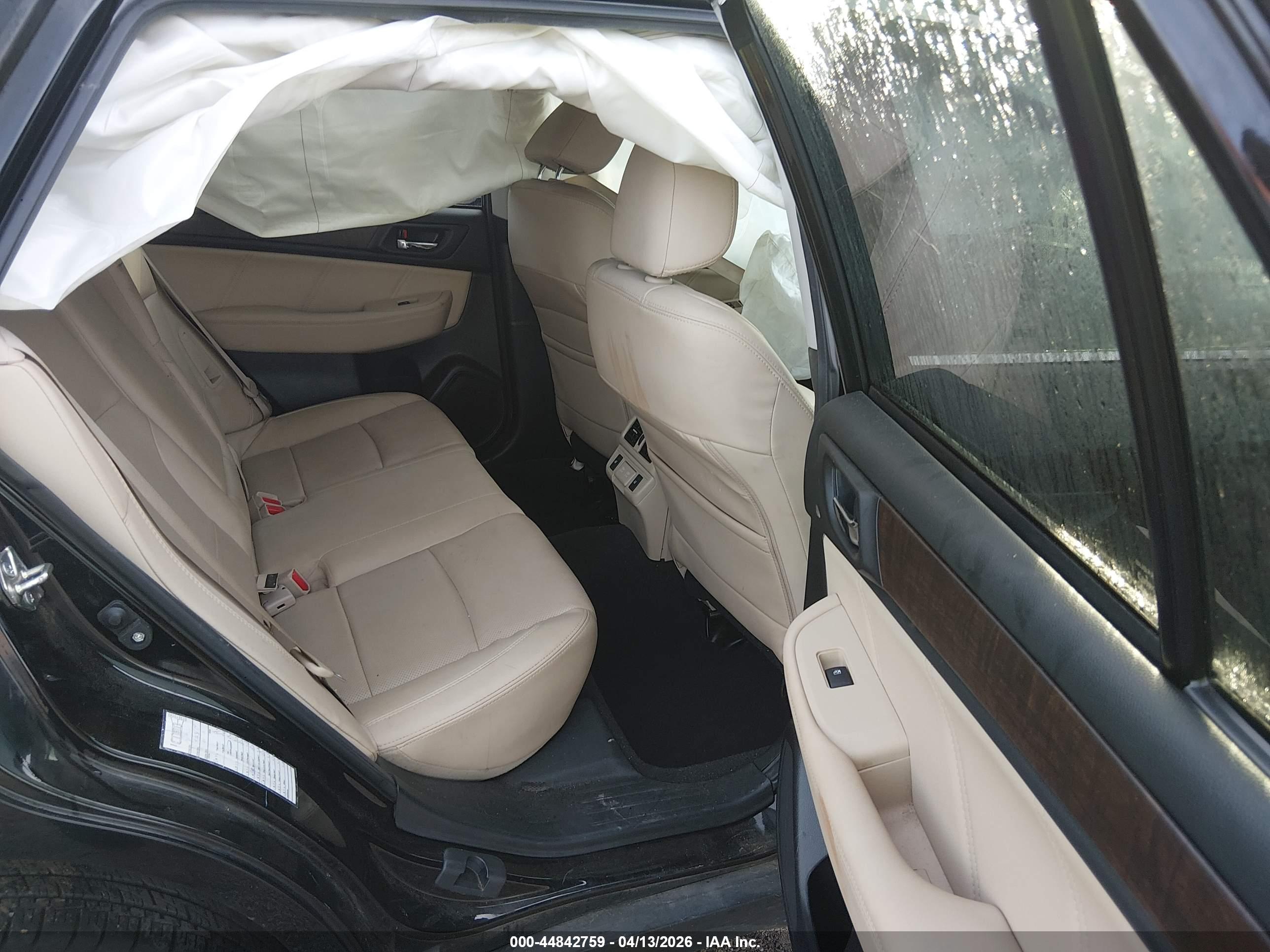 SUBARU OUTBACK image 8