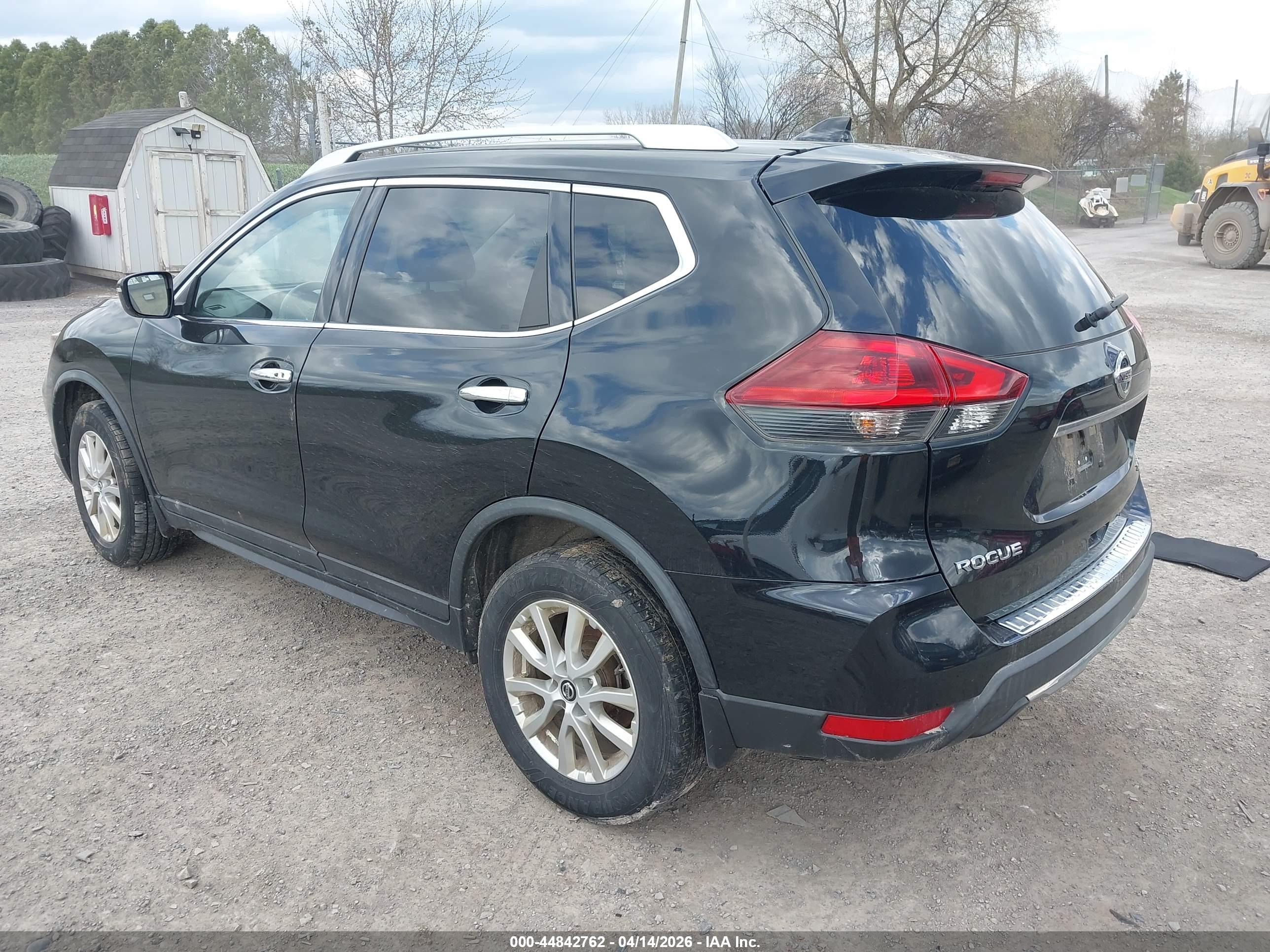 NISSAN ROGUE image 3