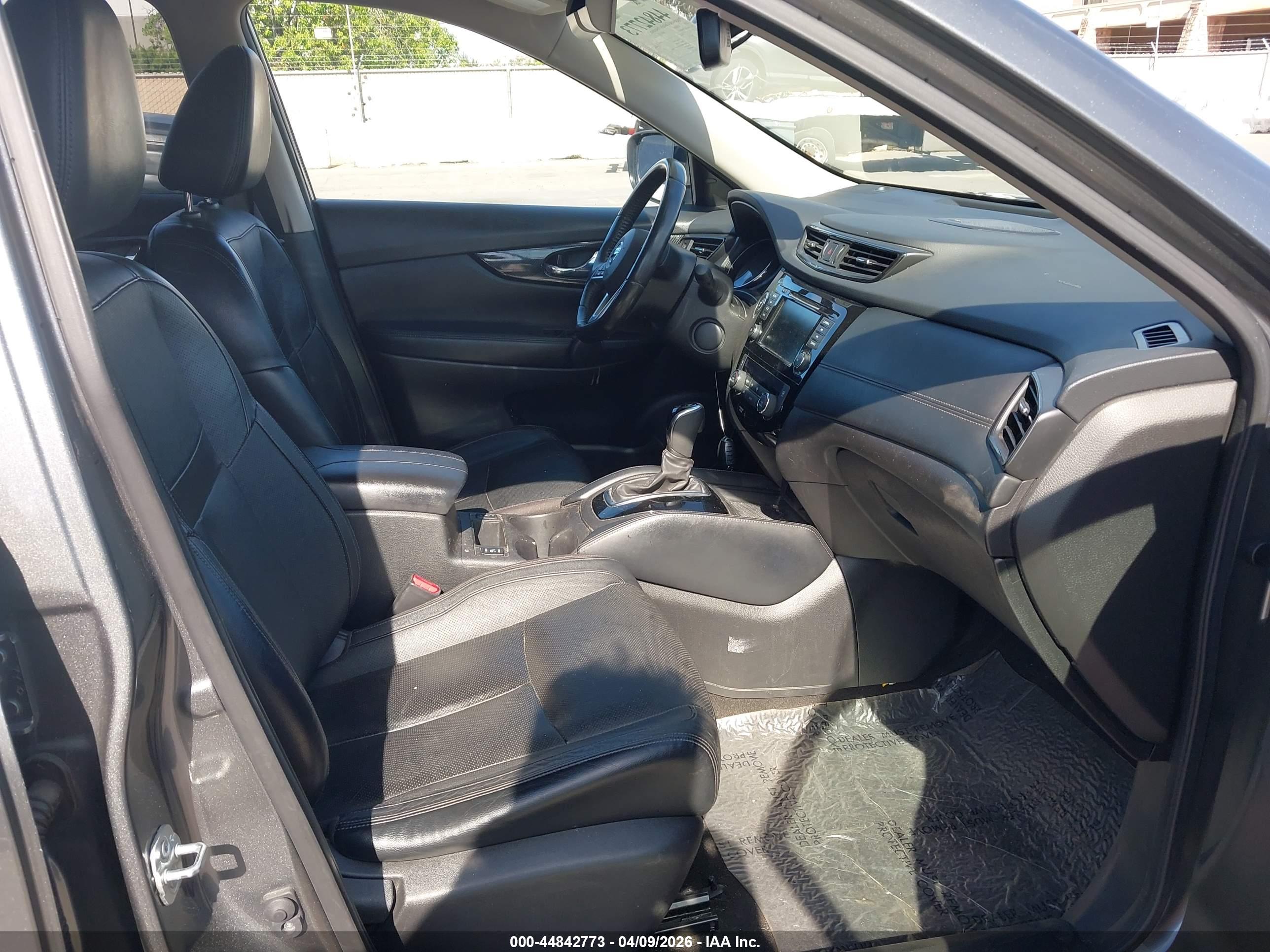 NISSAN ROGUE image 5