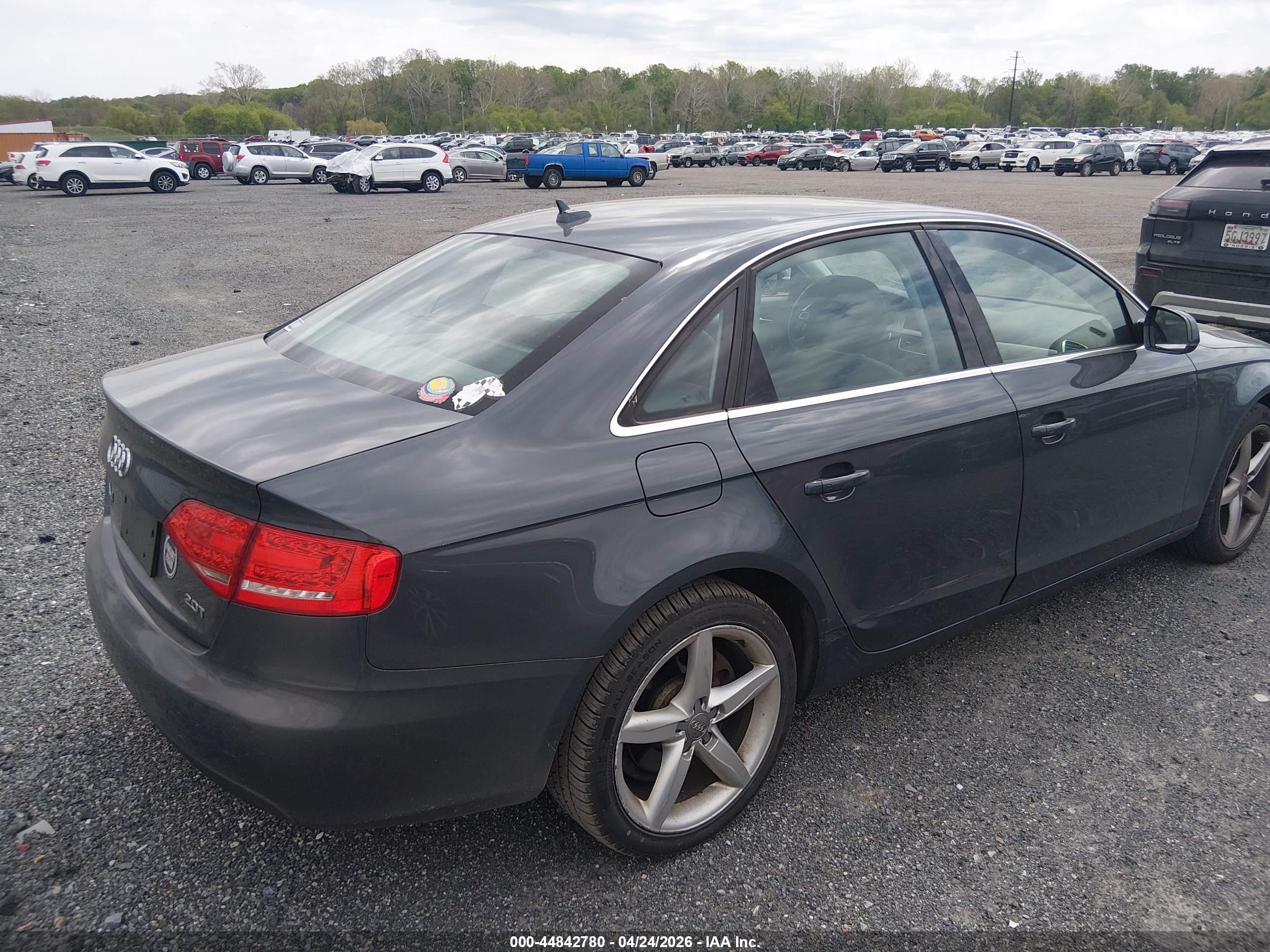 AUDI A4 image 4