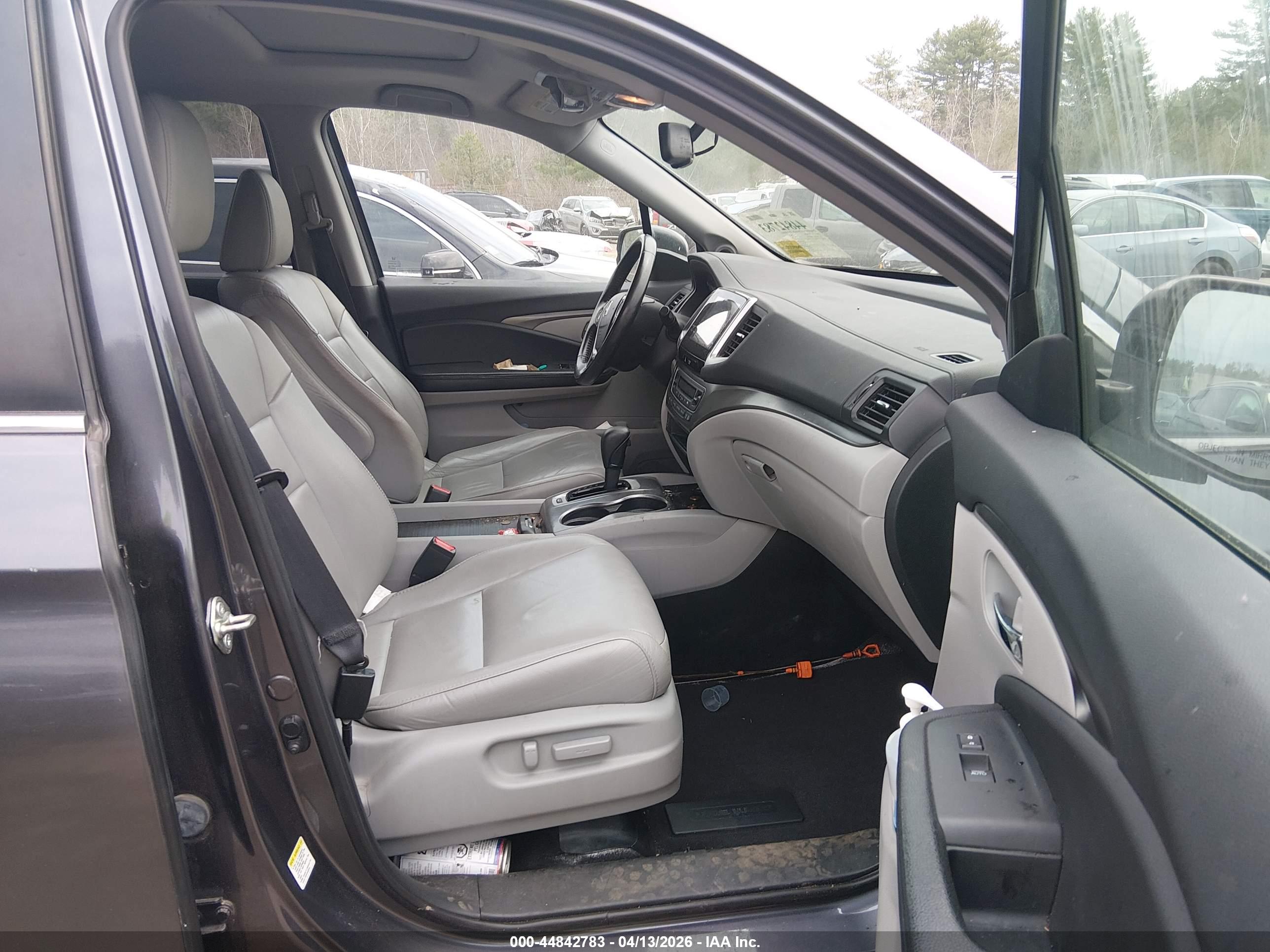 HONDA PILOT image 5