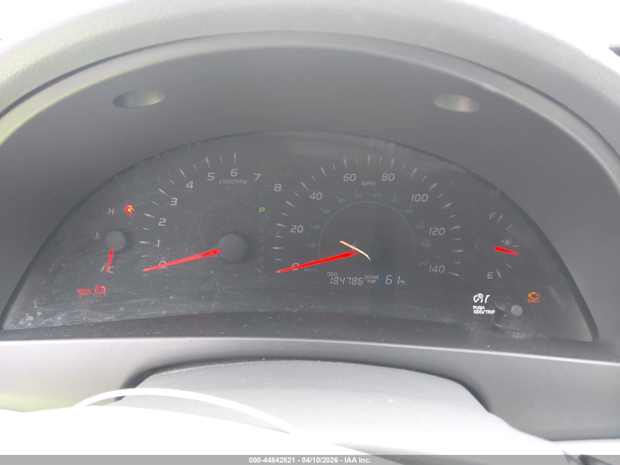 TOYOTA CAMRY image 7