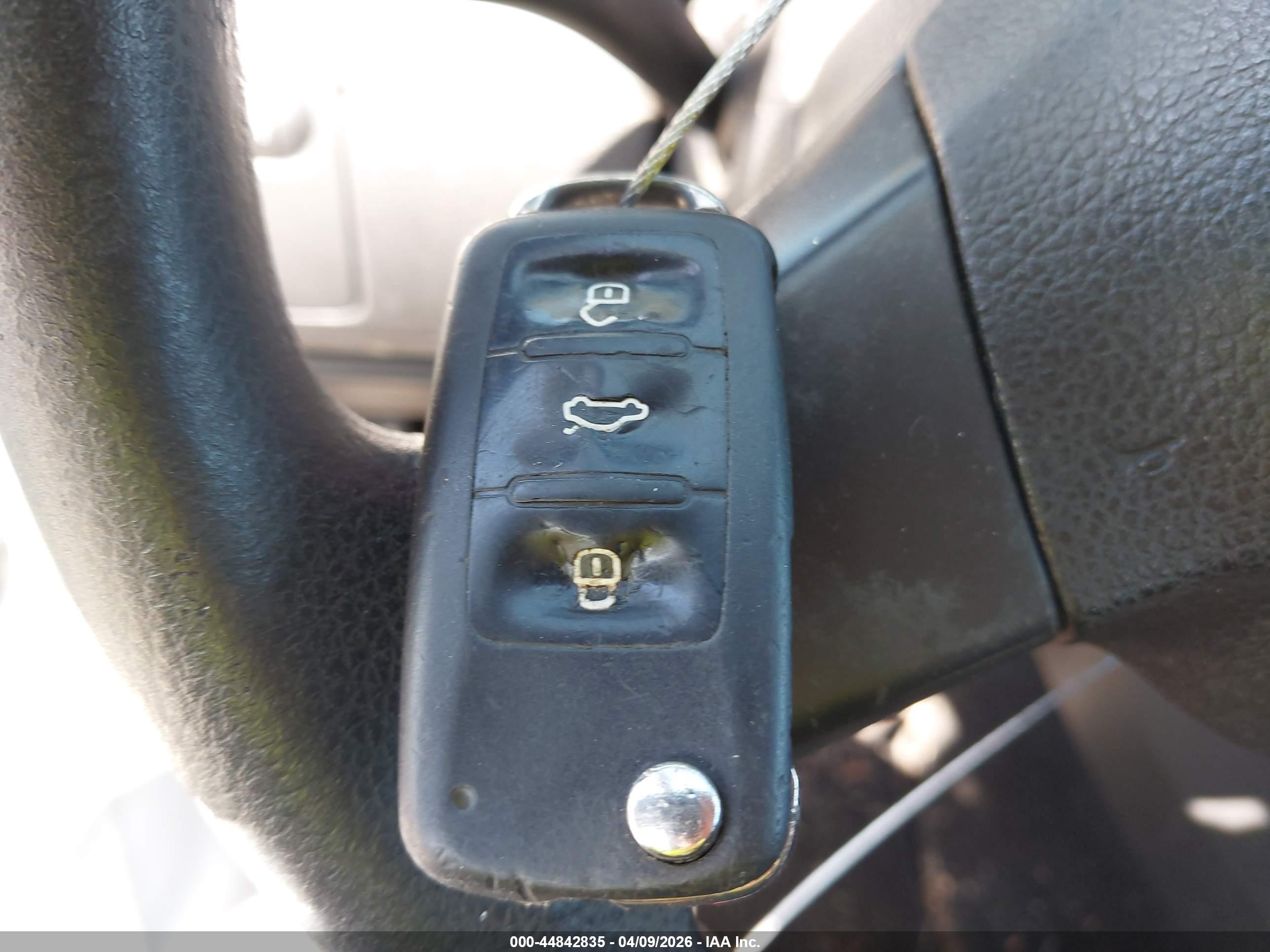 VOLKSWAGEN GOLF image 11