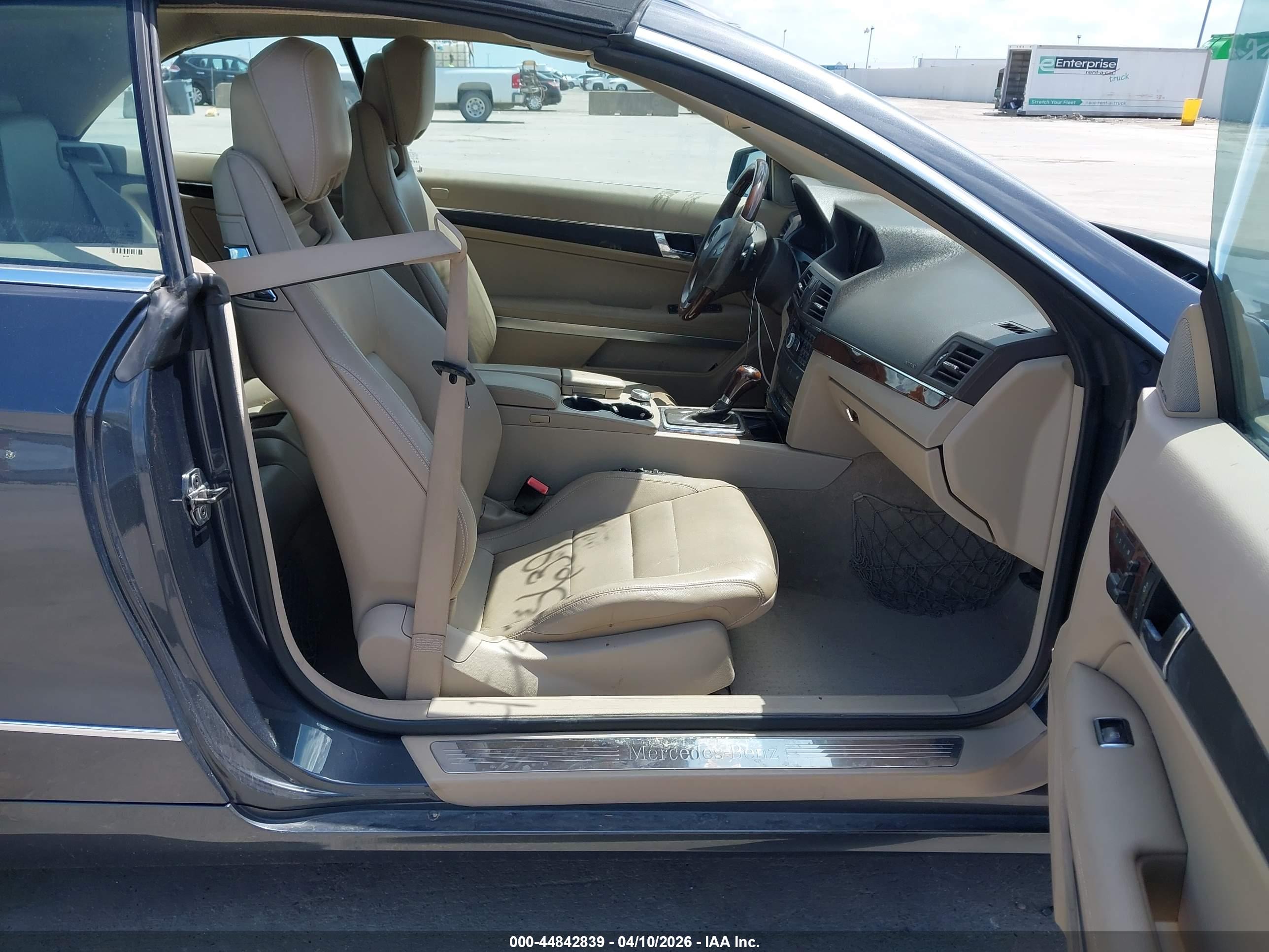 MERCEDES-BENZ E image 5