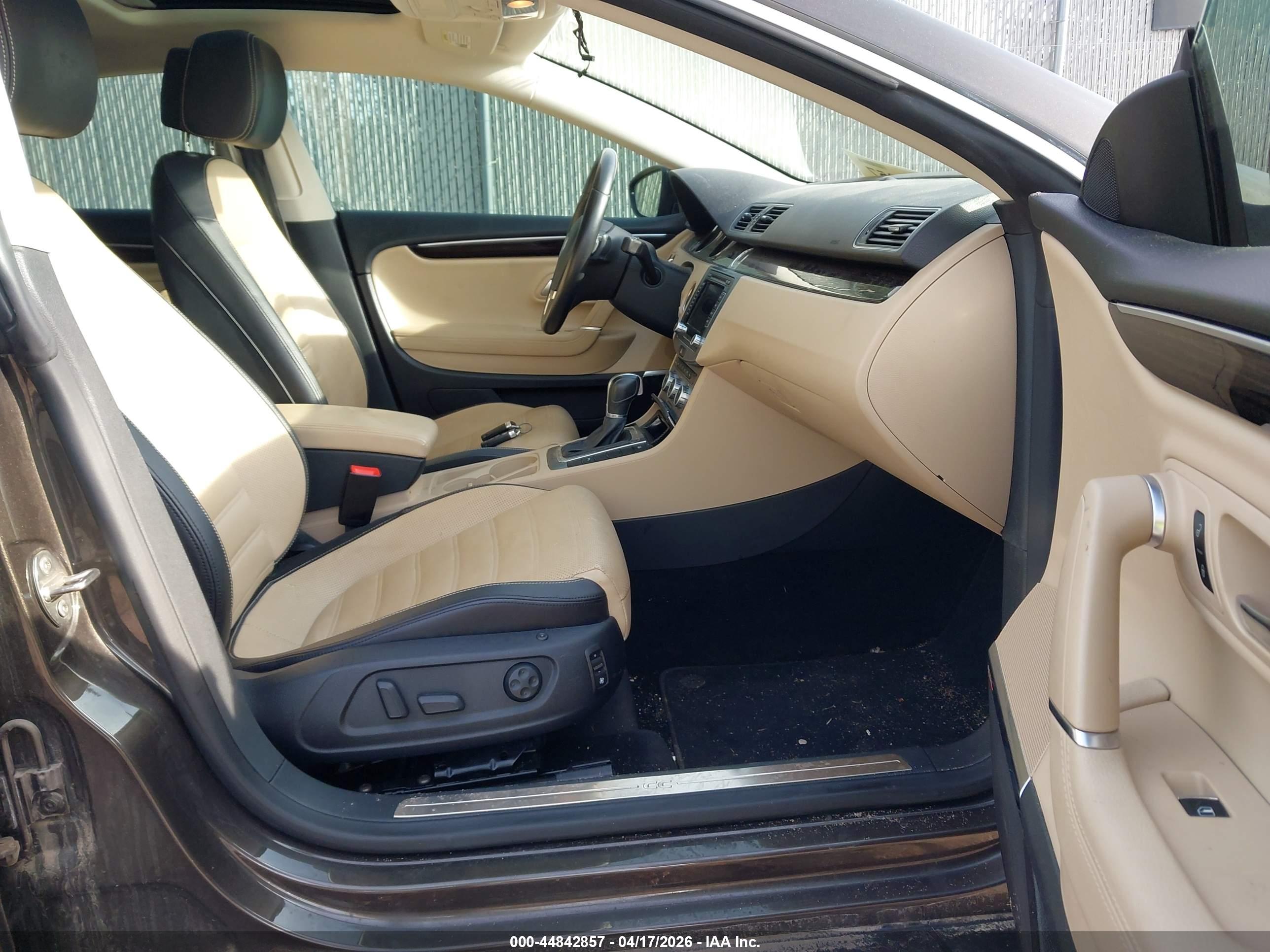 VOLKSWAGEN CC image 5