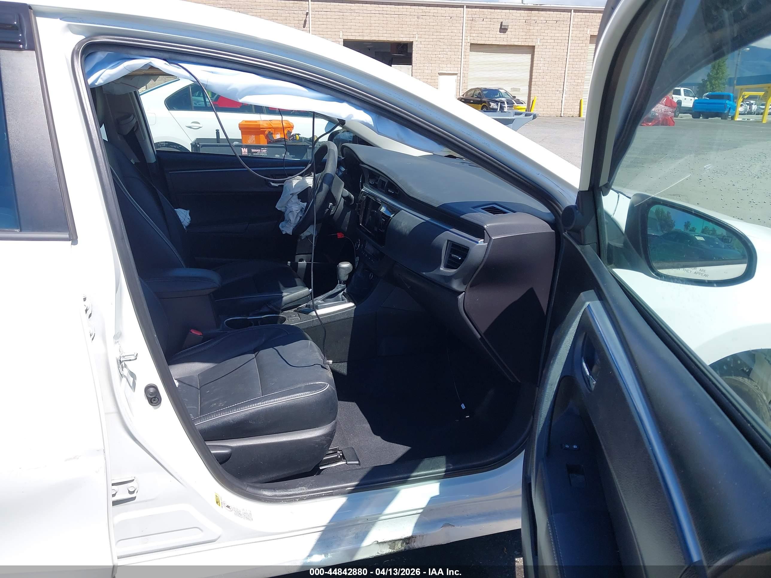 TOYOTA COROLLA image 5