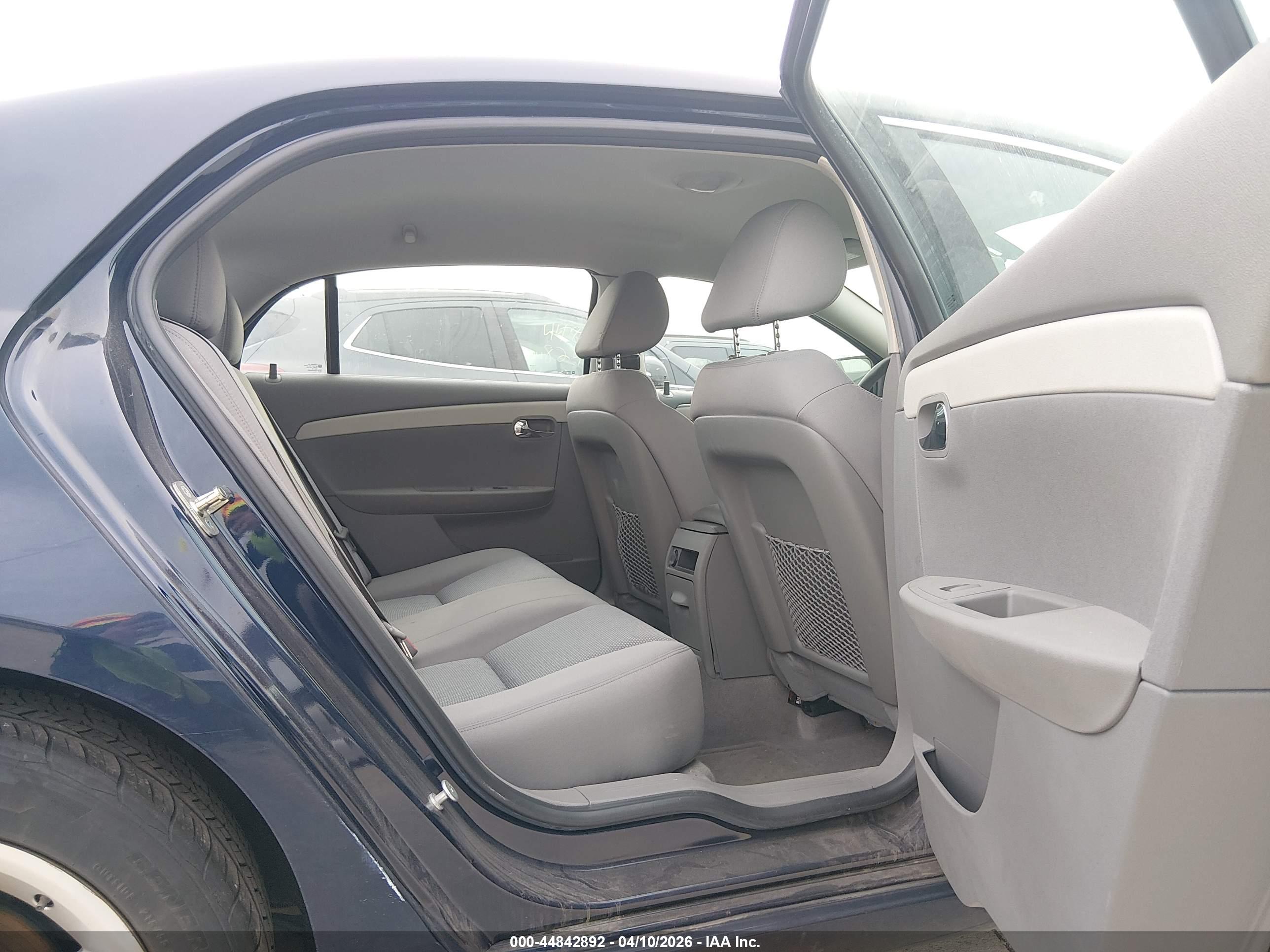 CHEVROLET MALIBU image 8