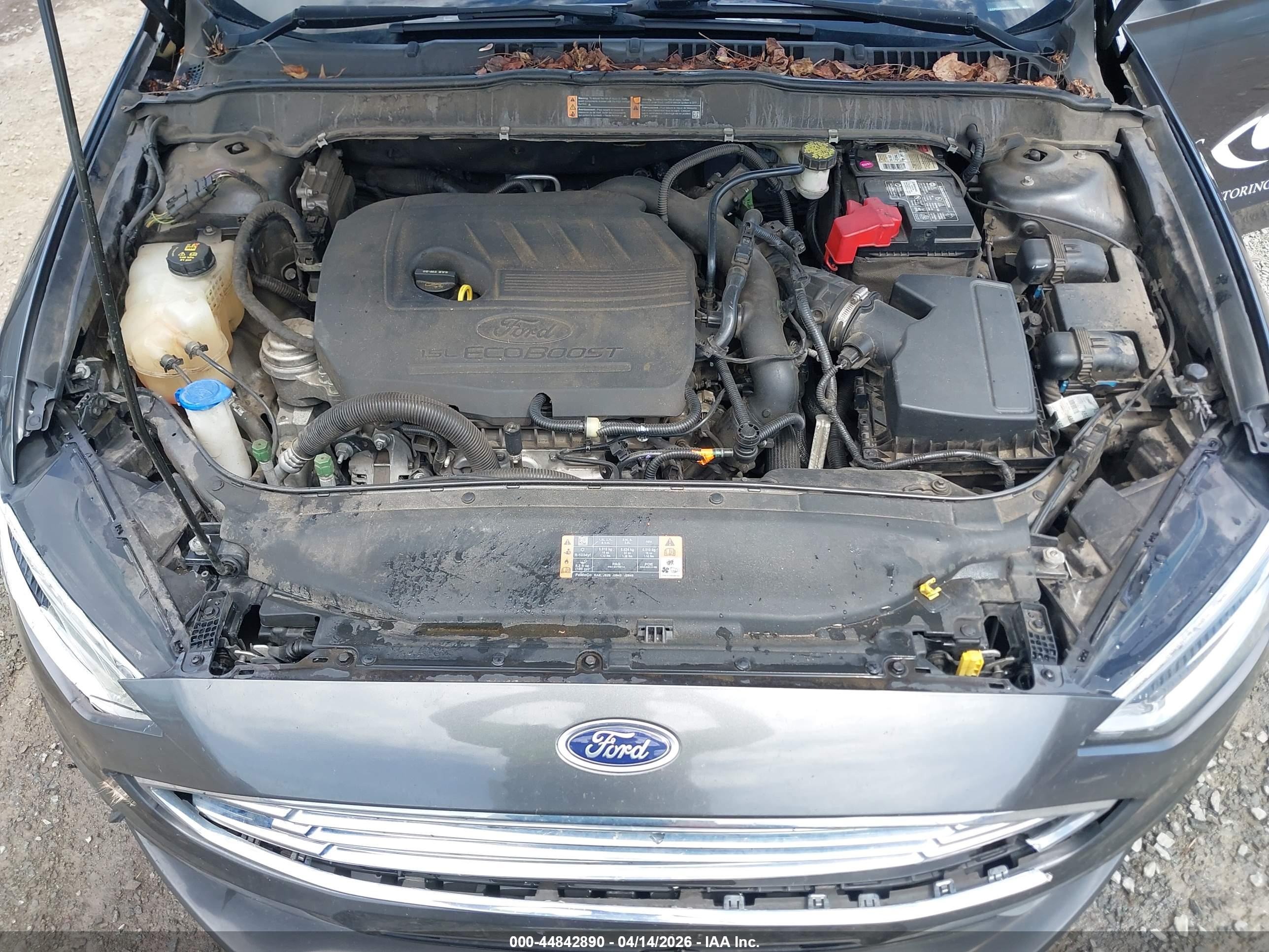 FORD FUSION image 10