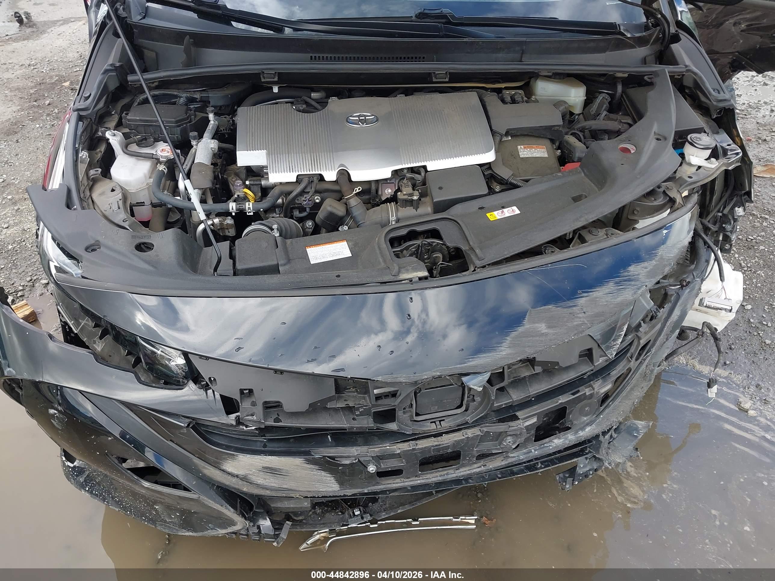TOYOTA PRIUS image 10