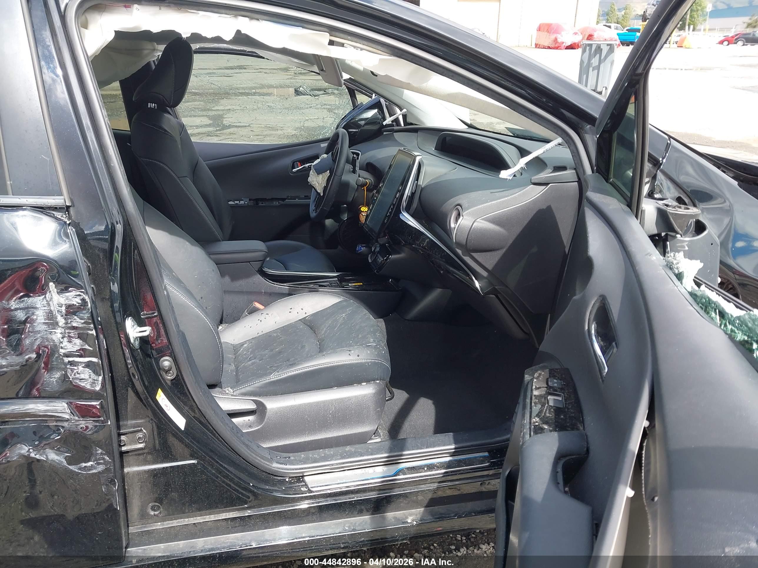 TOYOTA PRIUS image 5