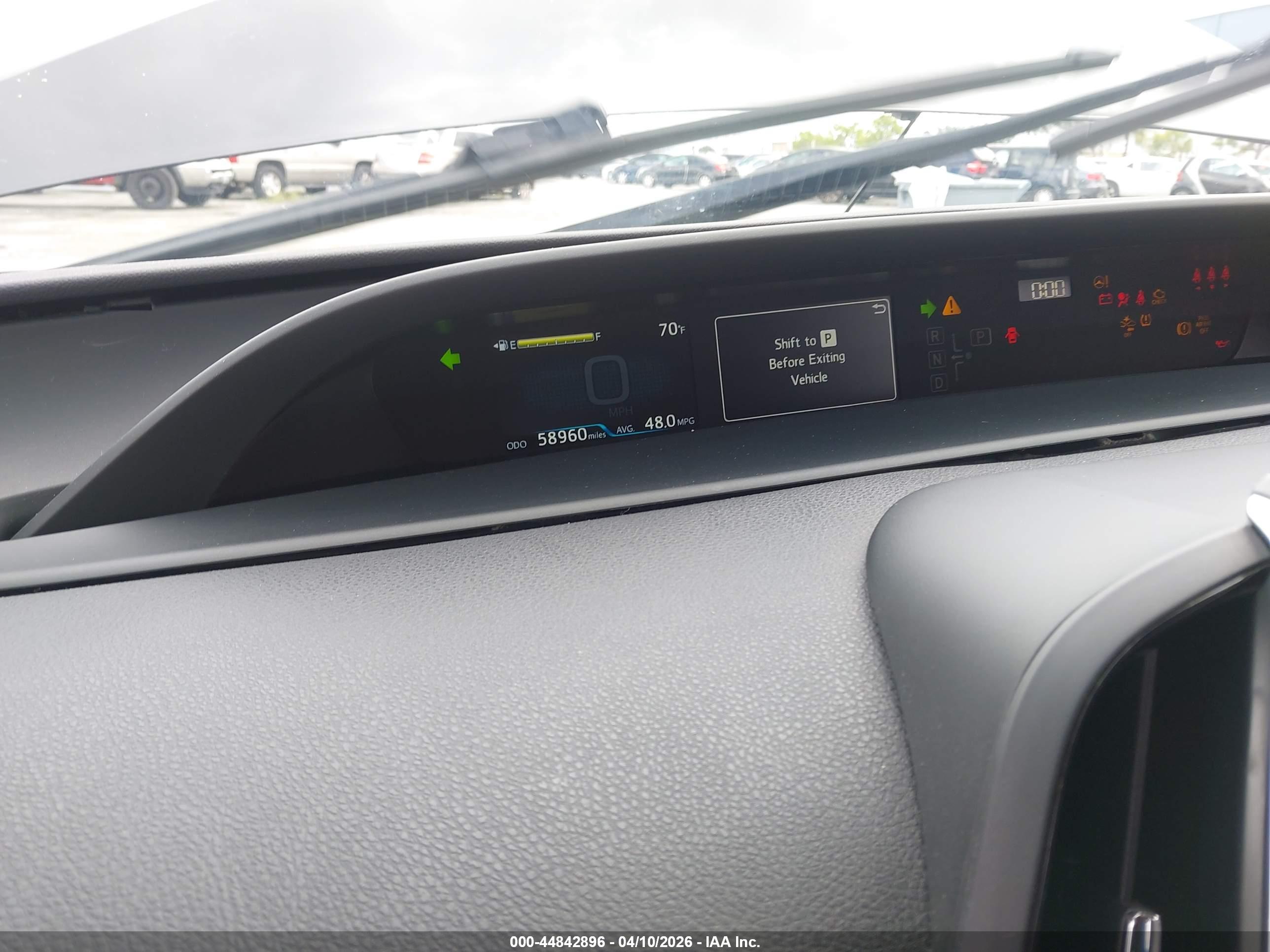 TOYOTA PRIUS image 7
