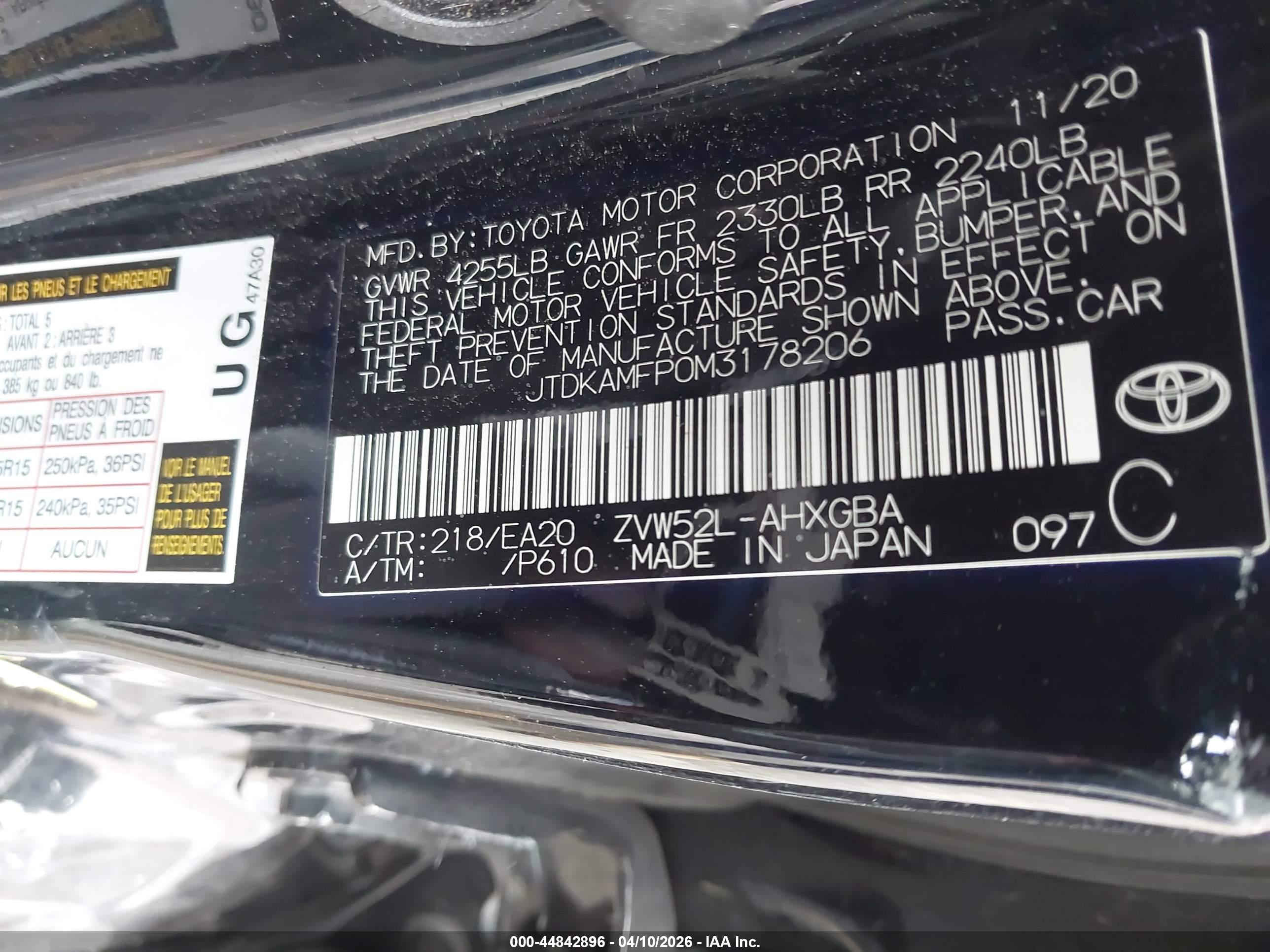 TOYOTA PRIUS image 9