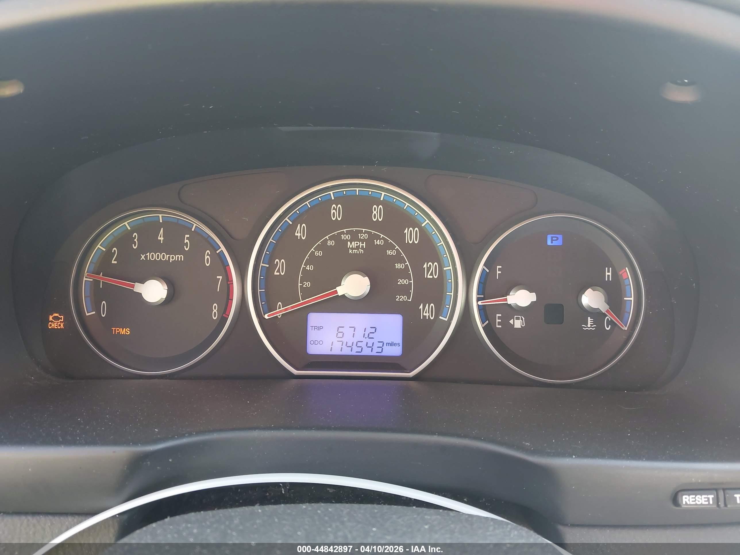 HYUNDAI SANTA image 7