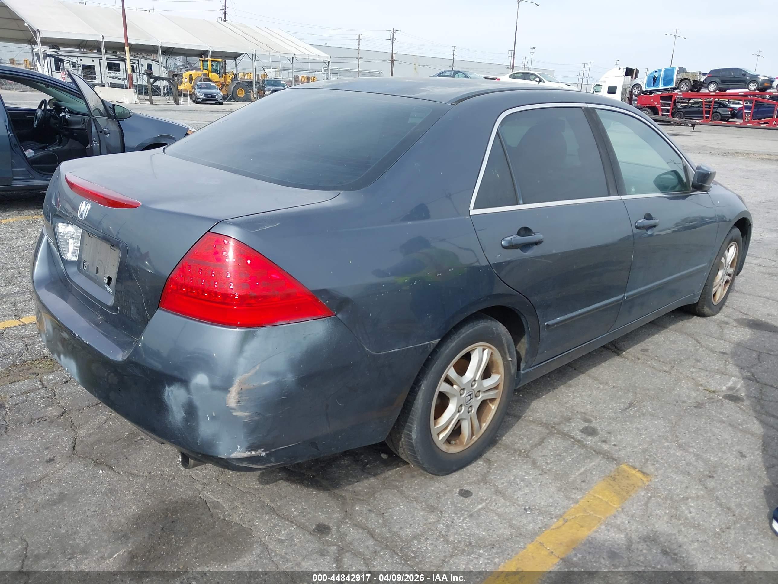 HONDA ACCORD image 4