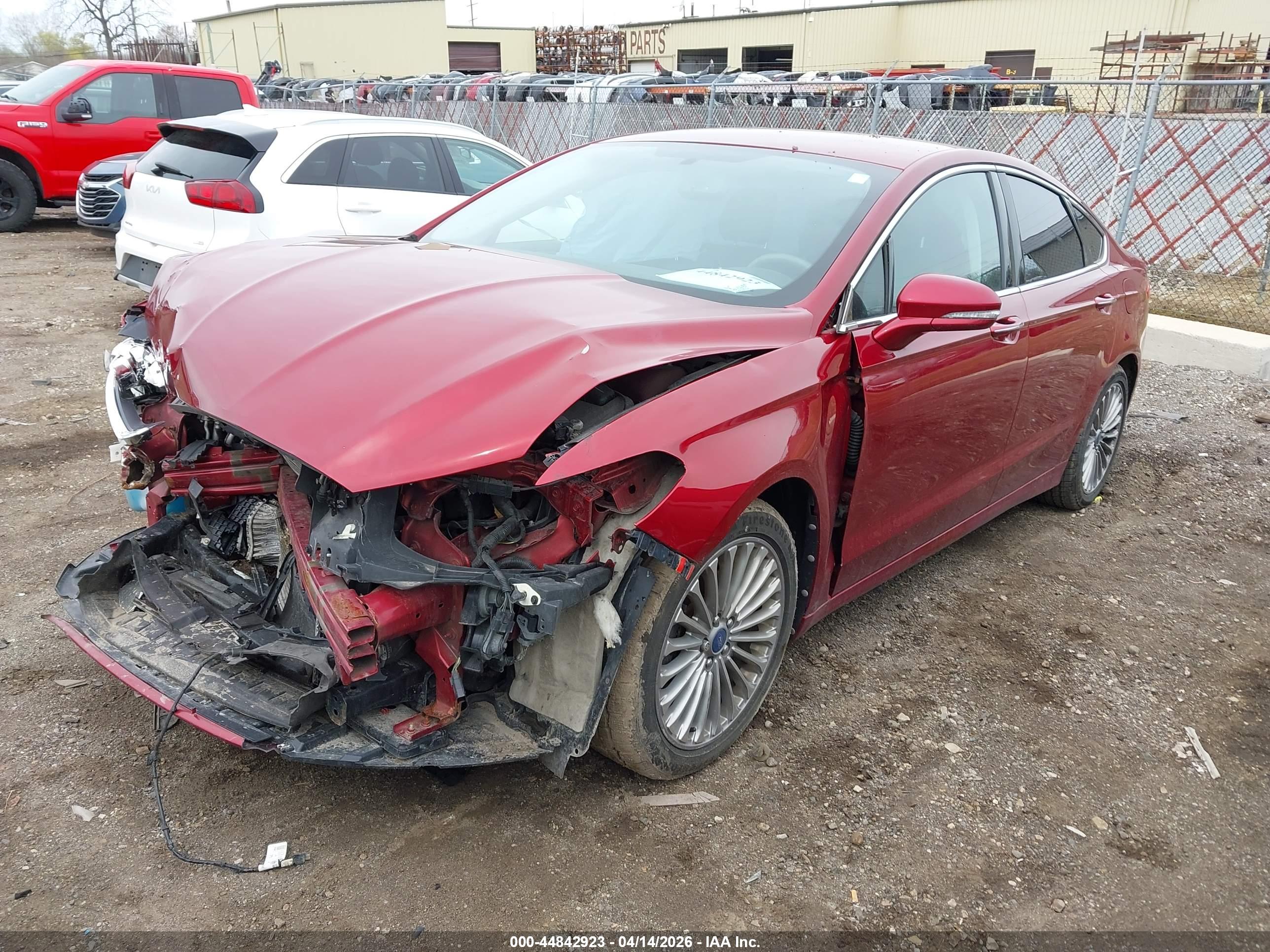 FORD FUSION image 2