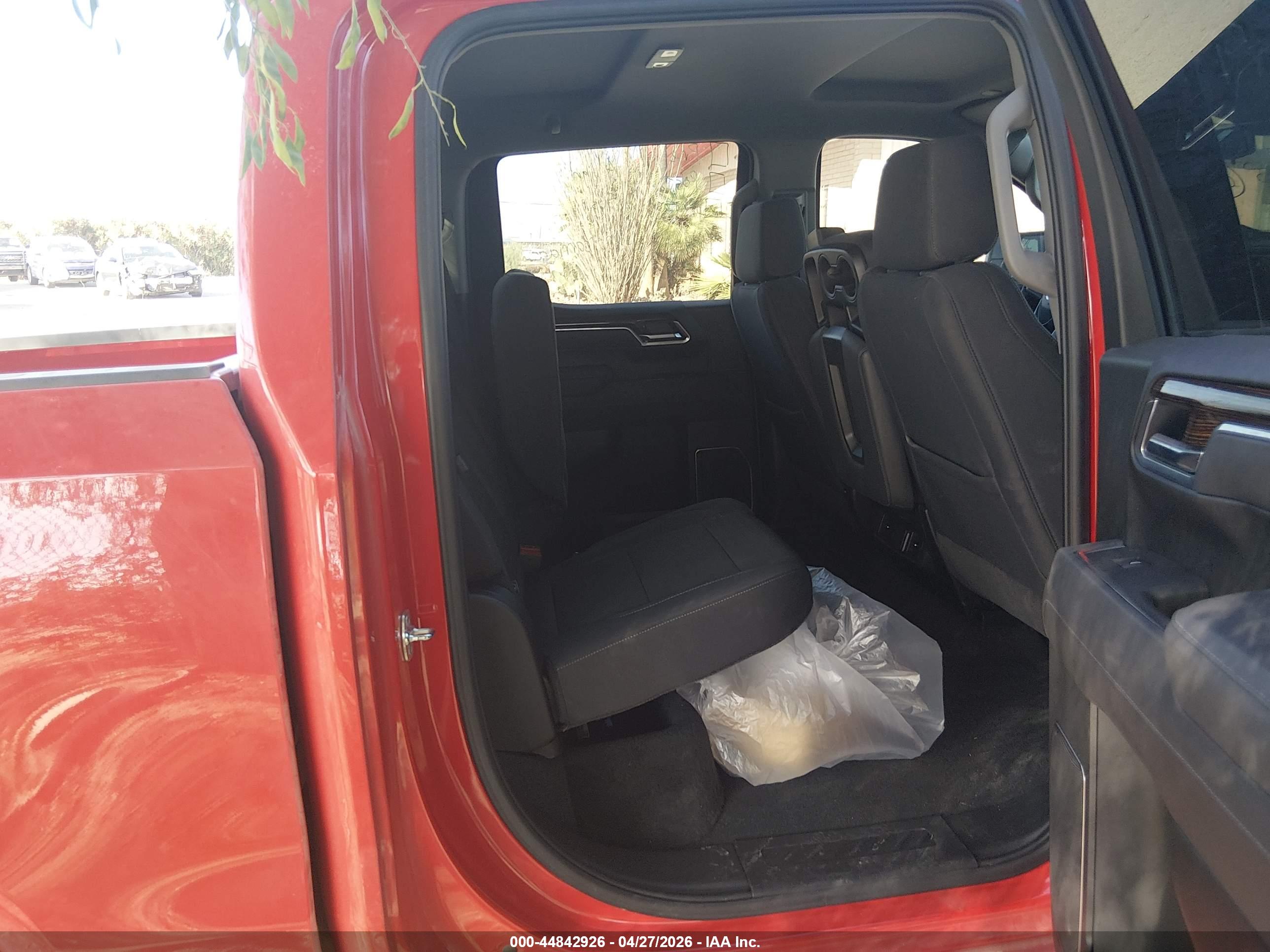 GMC SIERRA image 8