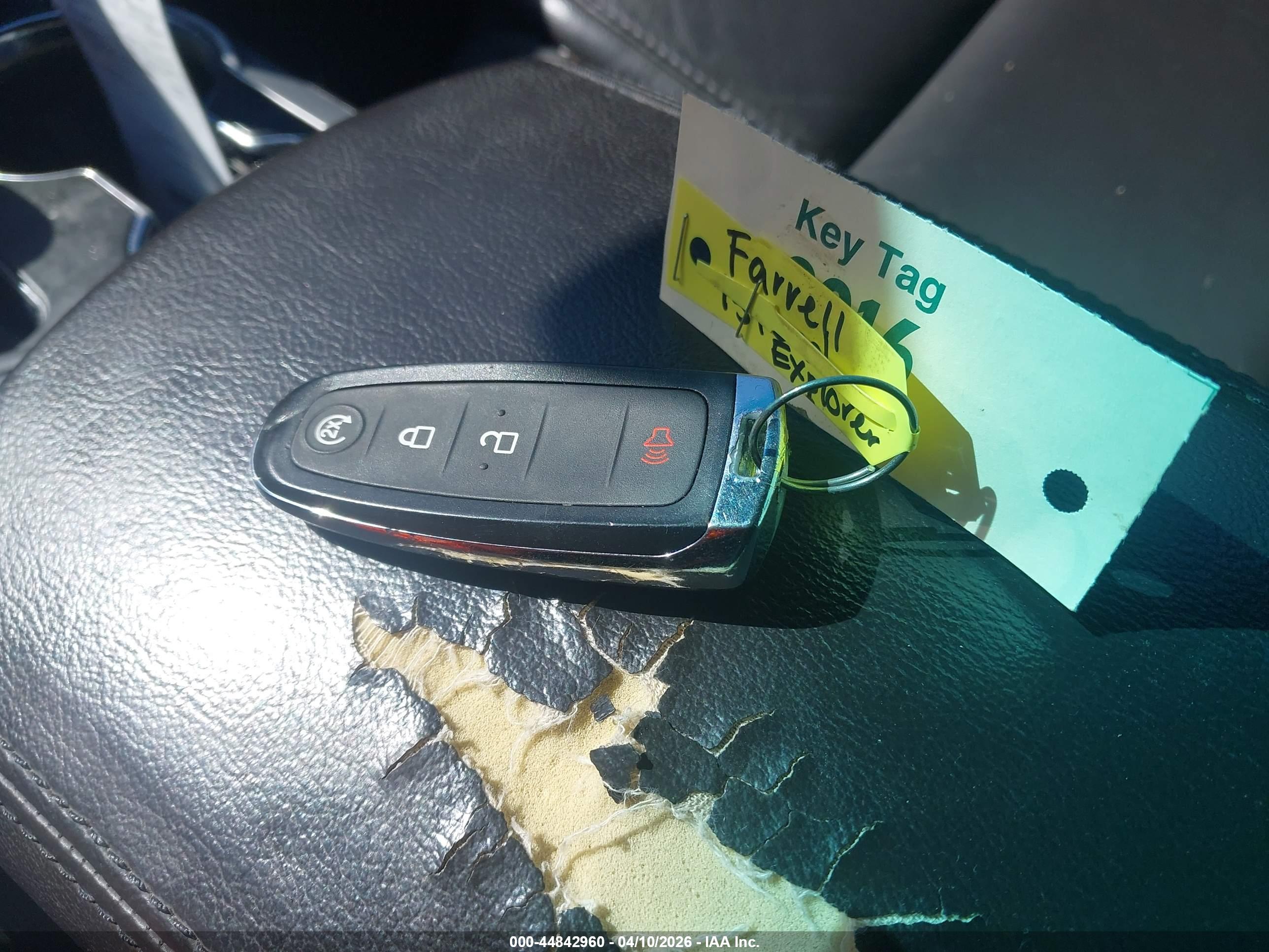 FORD EXPLORER image 11