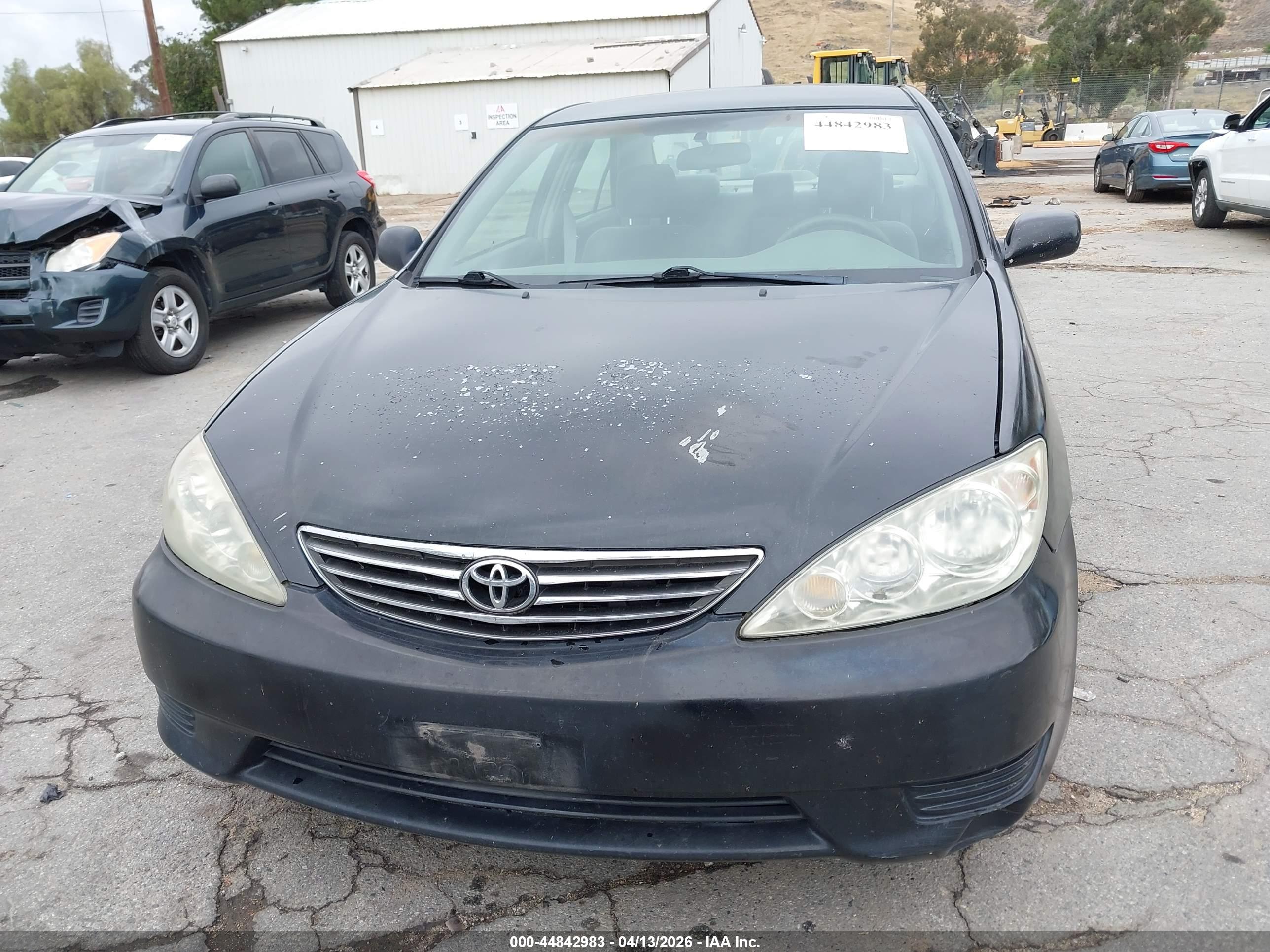 TOYOTA CAMRY image 6