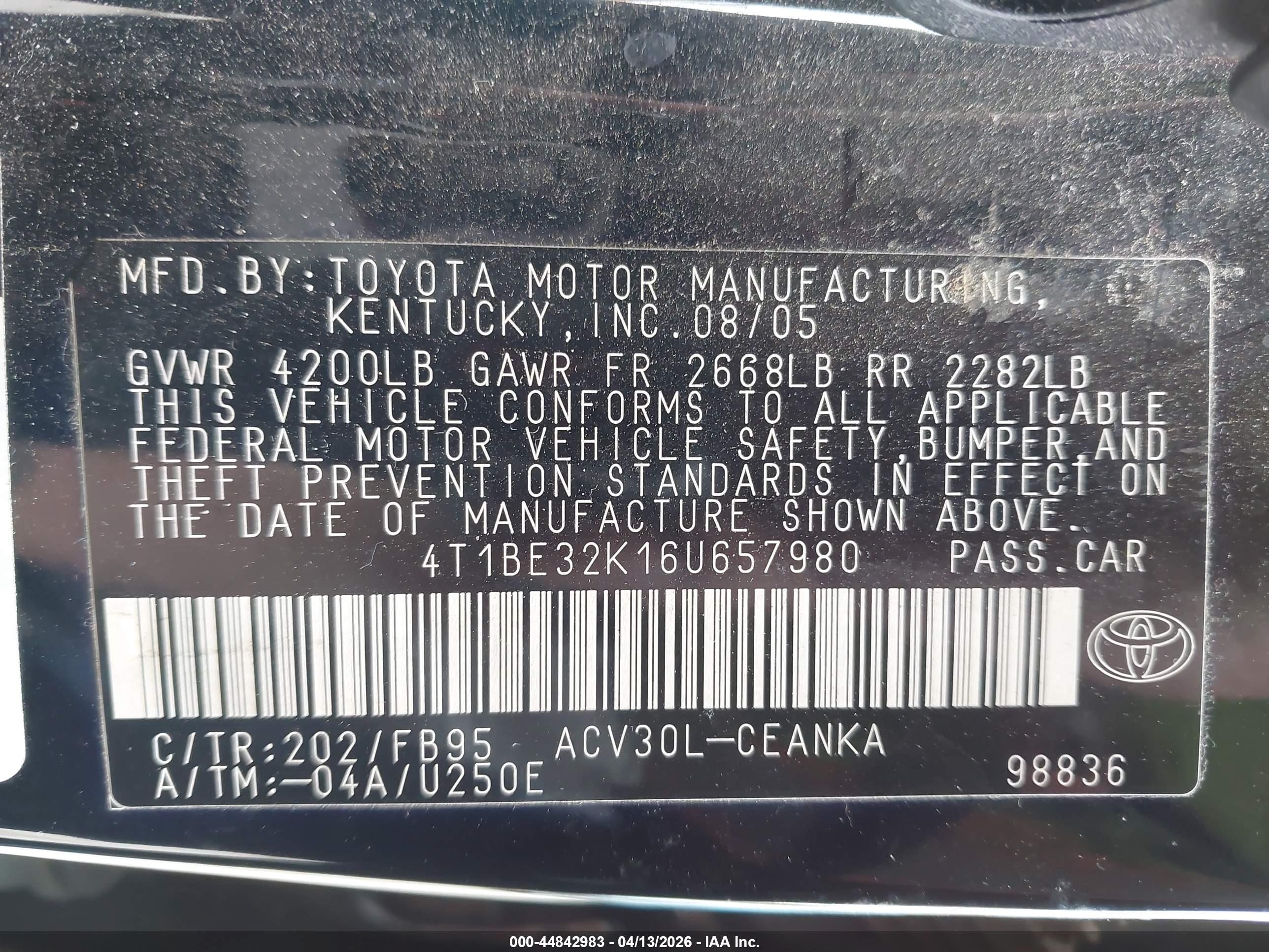 TOYOTA CAMRY image 9