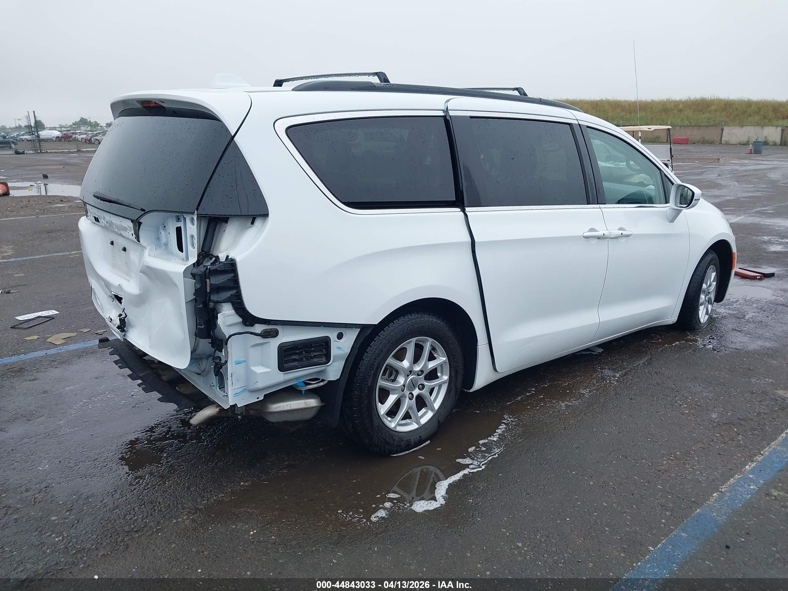 CHRYSLER PACIFICA image 4