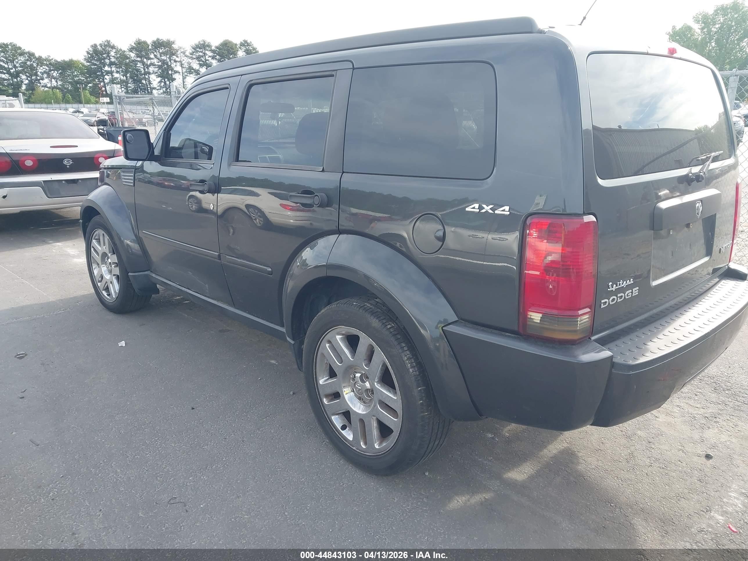 DODGE NITRO image 3