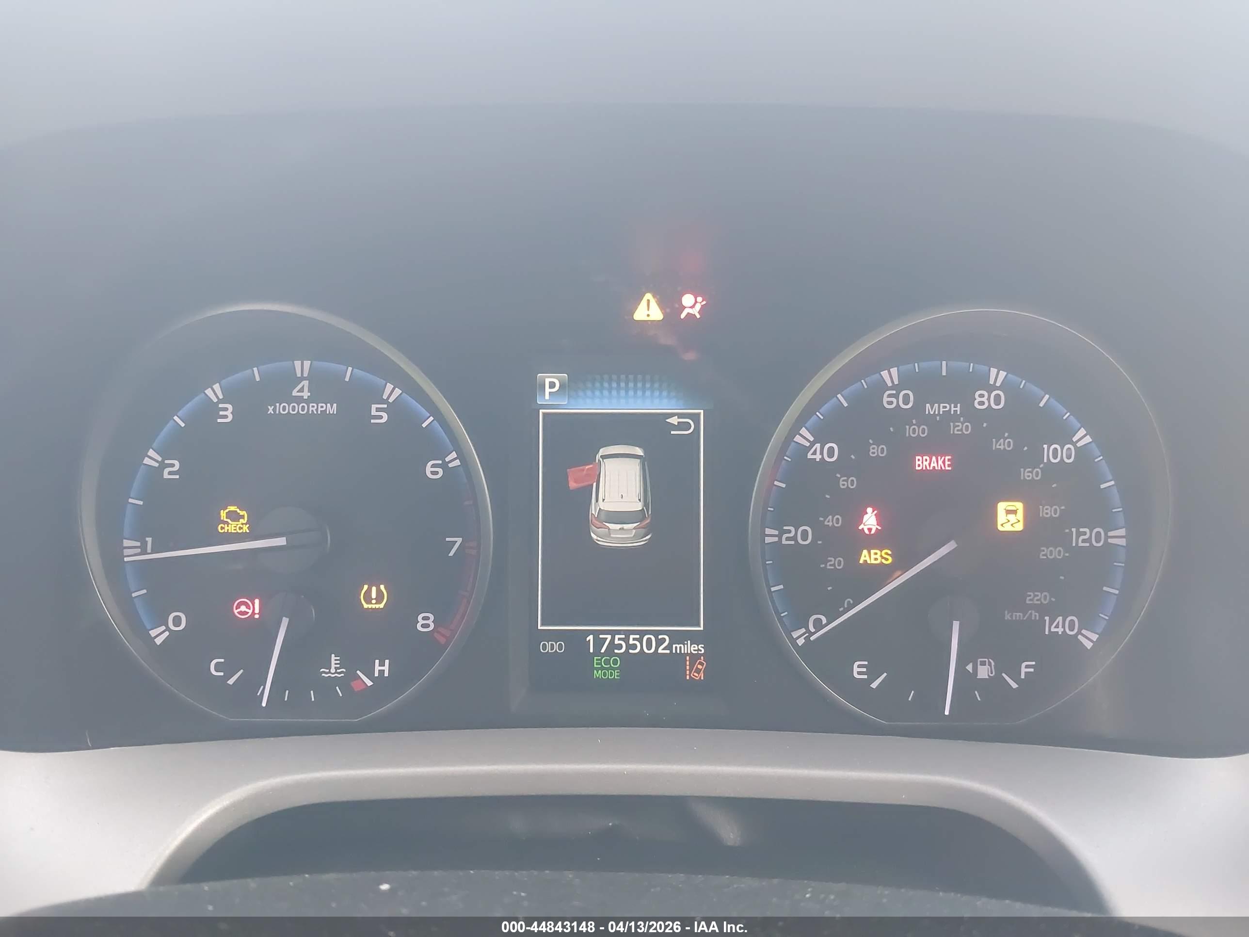 TOYOTA RAV4 image 7