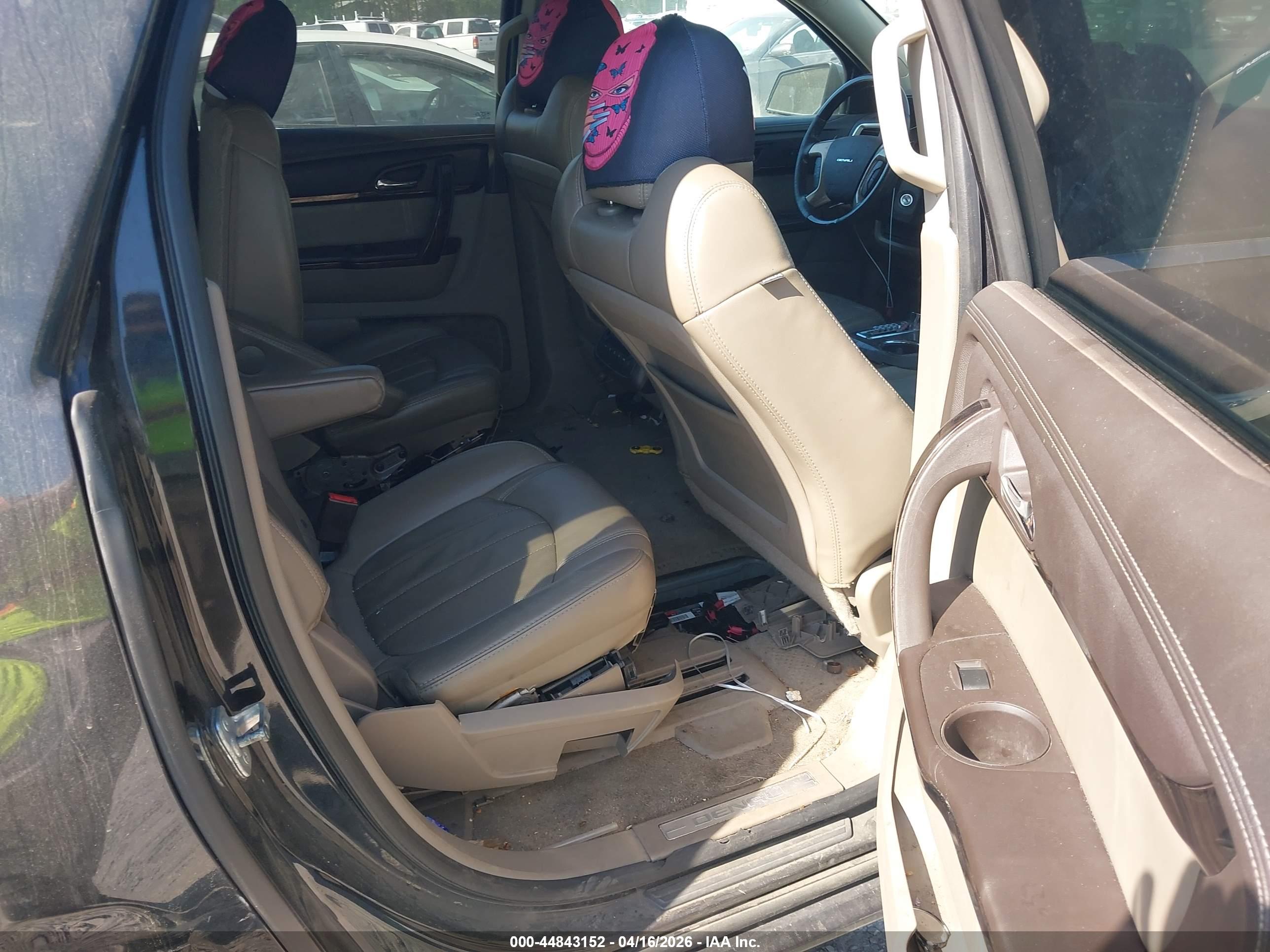 GMC ACADIA image 8