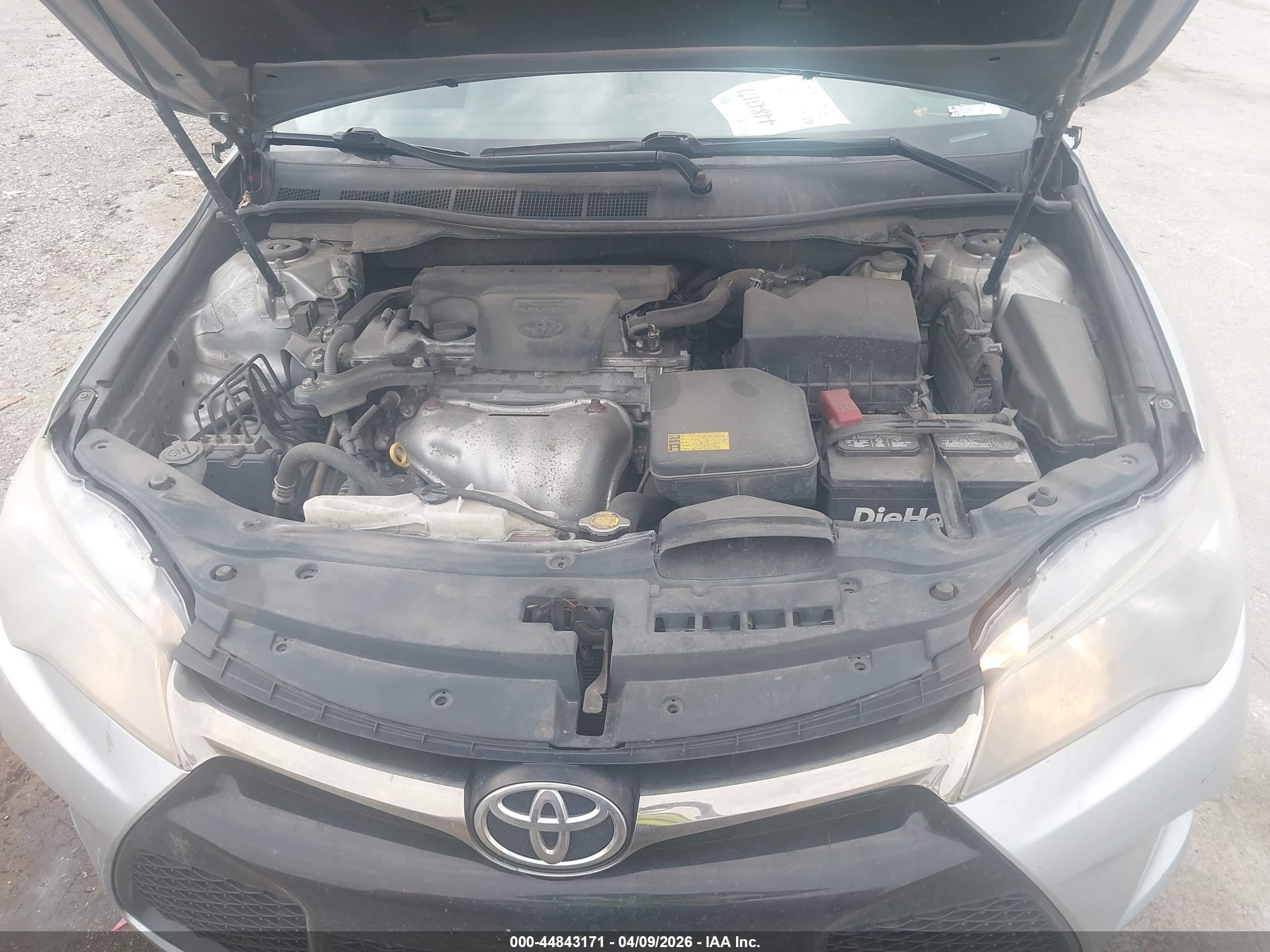 TOYOTA CAMRY image 10