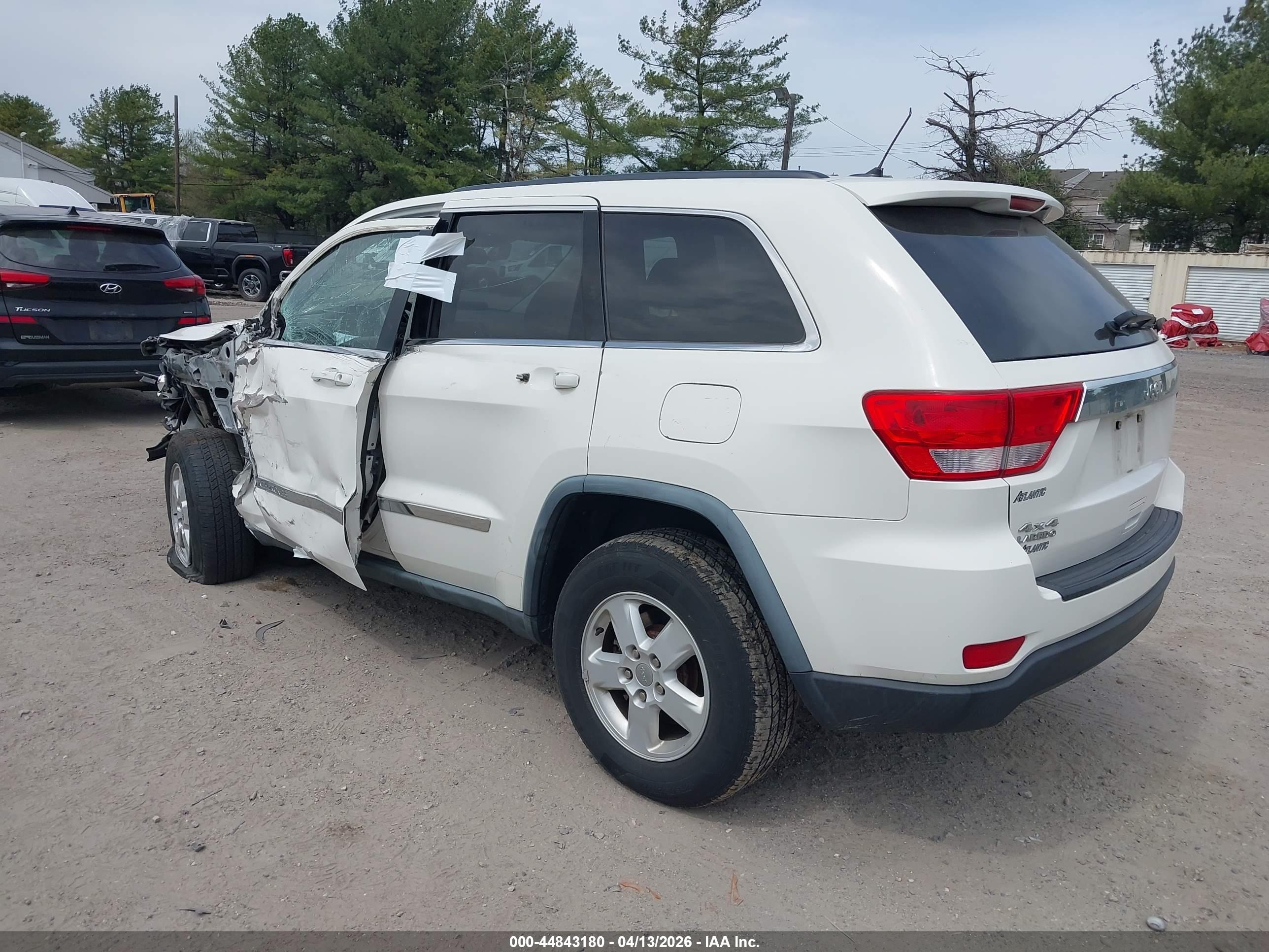 JEEP GRAND image 3