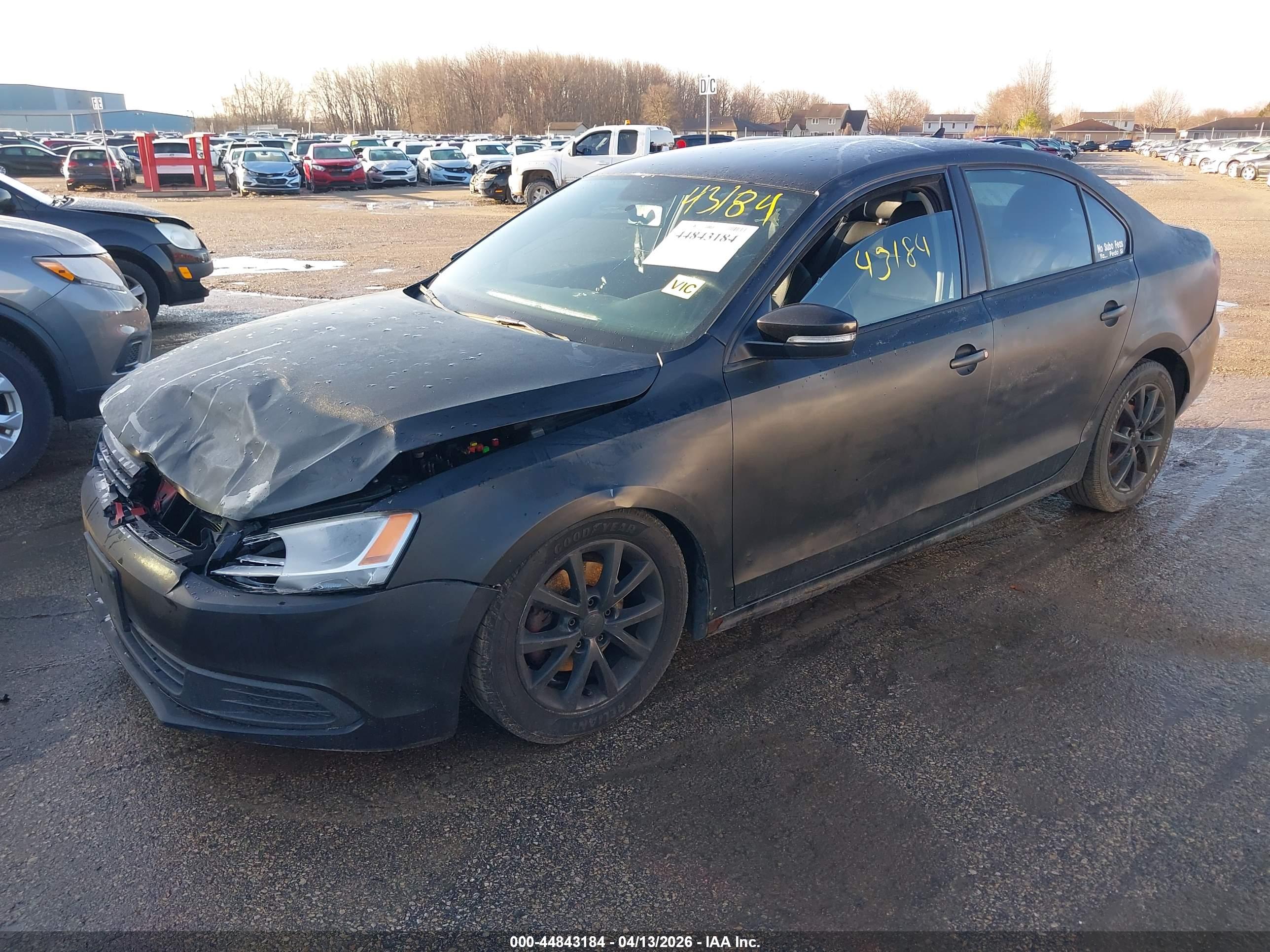 VOLKSWAGEN JETTA image 2