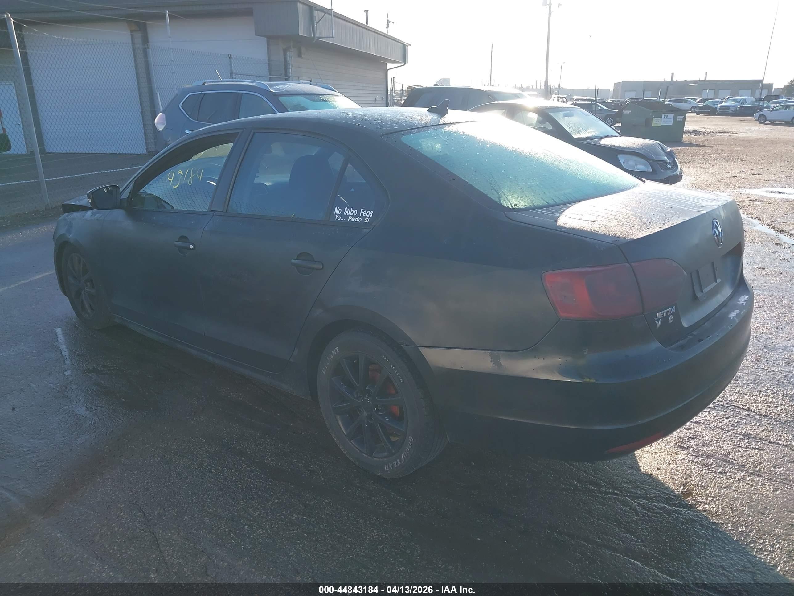 VOLKSWAGEN JETTA image 3
