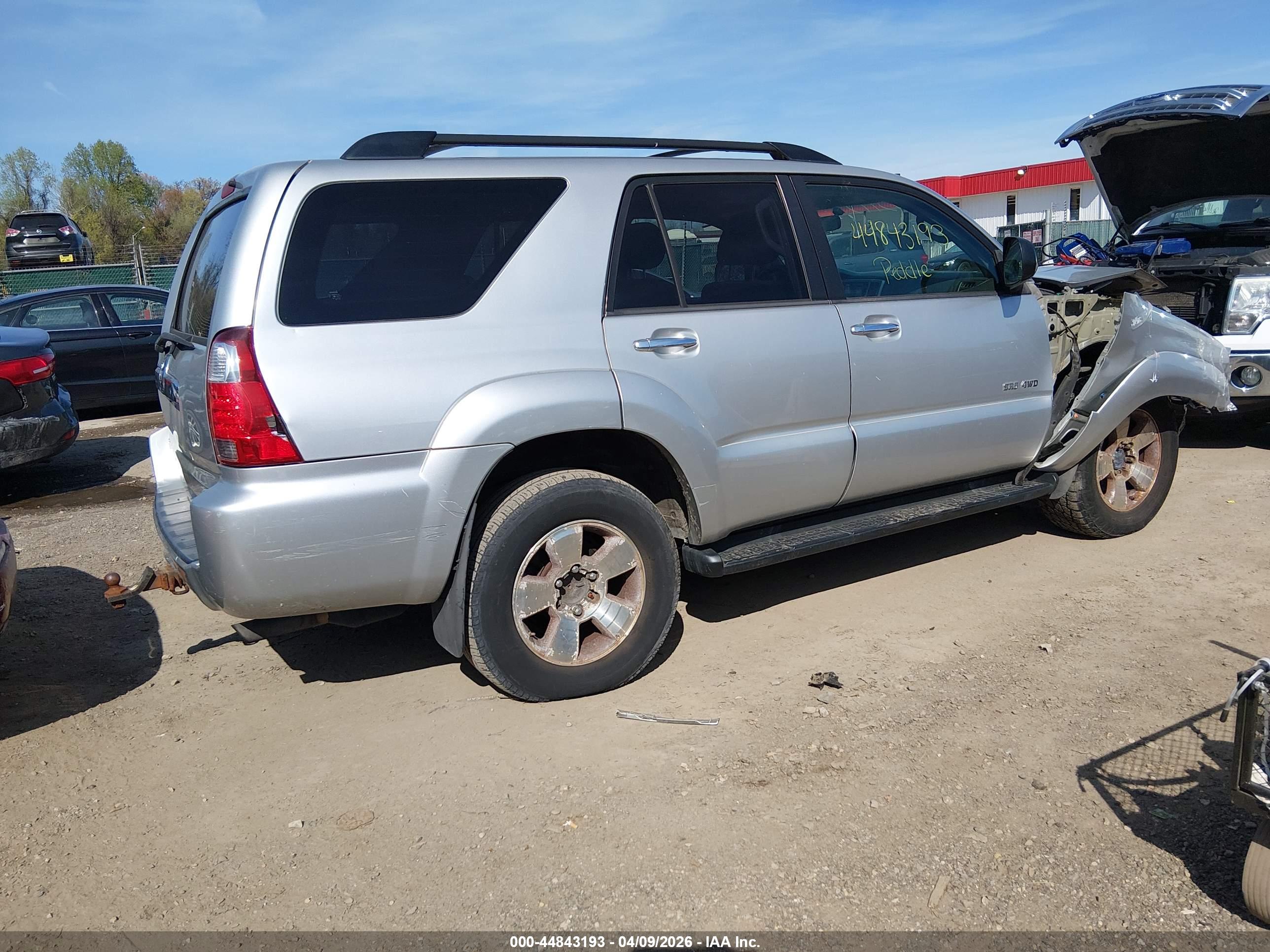 TOYOTA 4RUNNER image 4