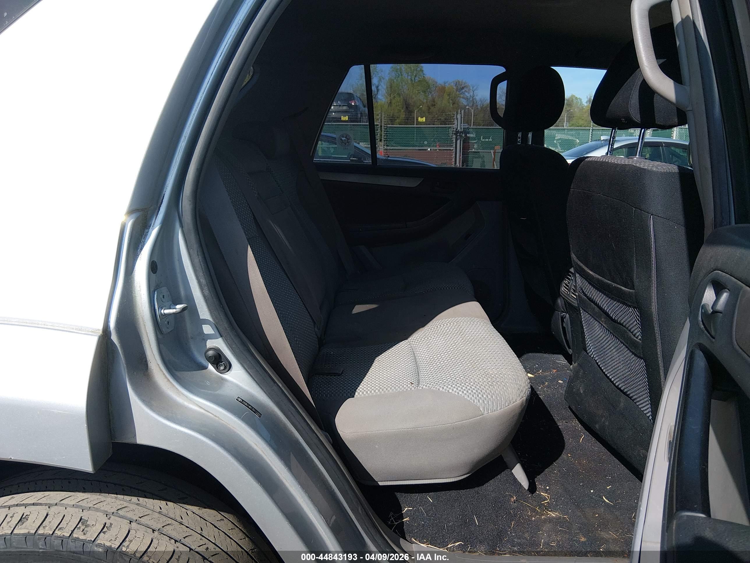 TOYOTA 4RUNNER image 8