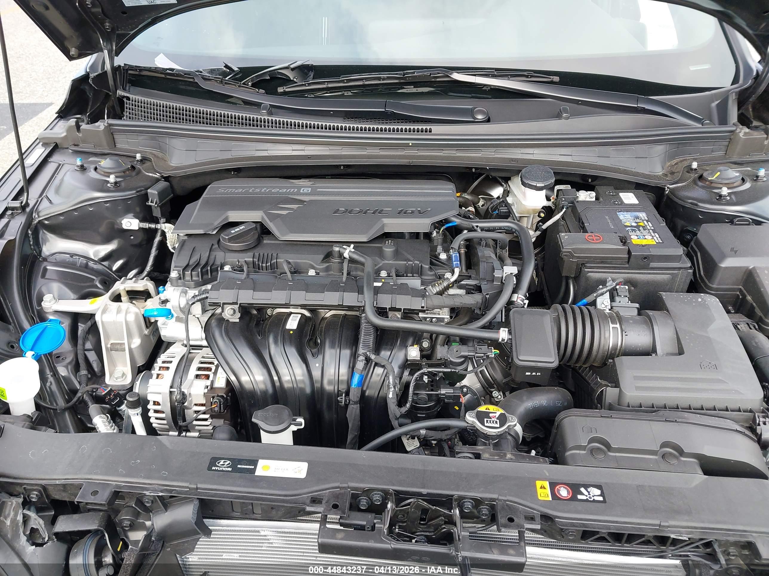HYUNDAI ELANTRA image 10