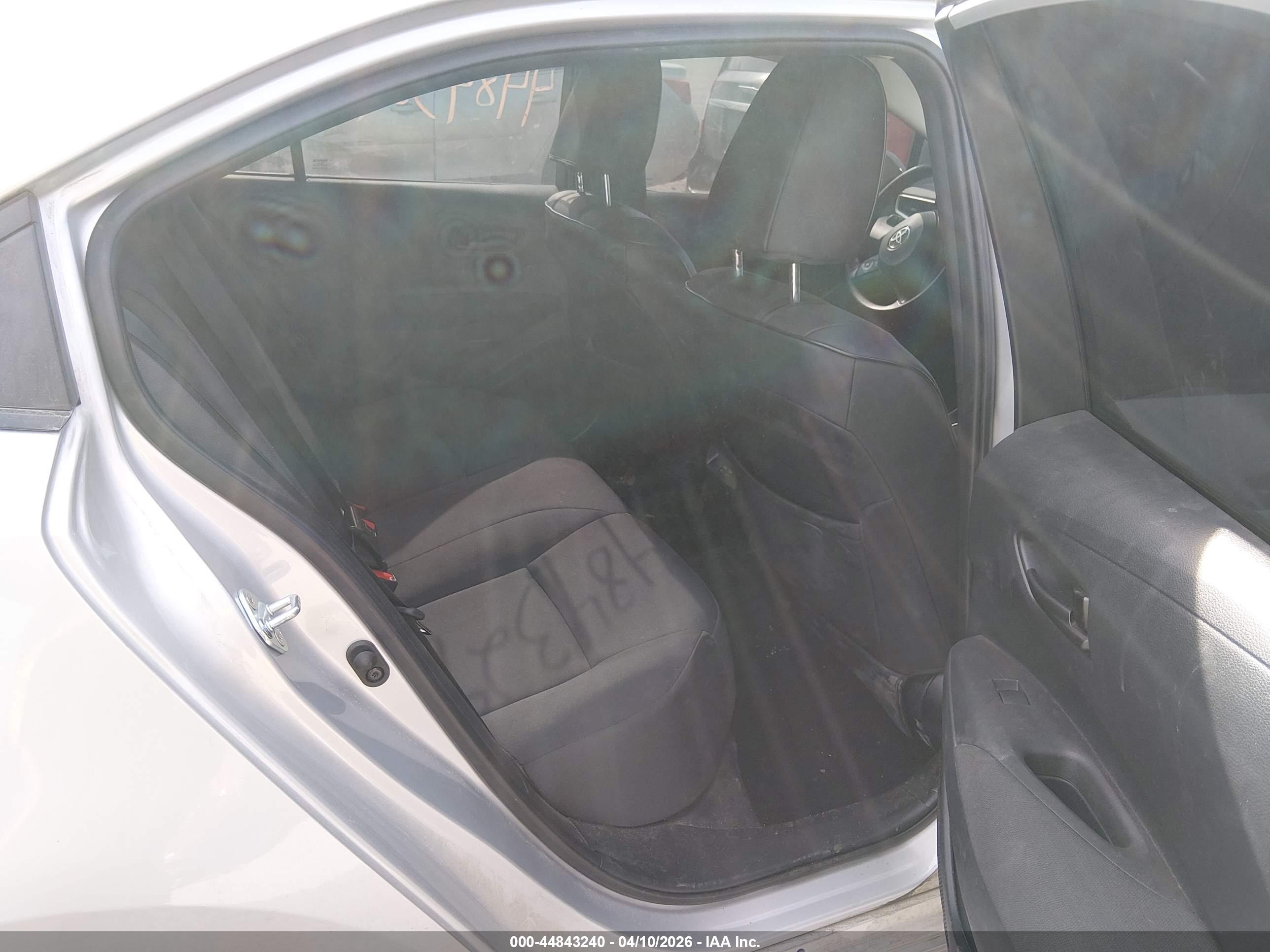 TOYOTA COROLLA image 8